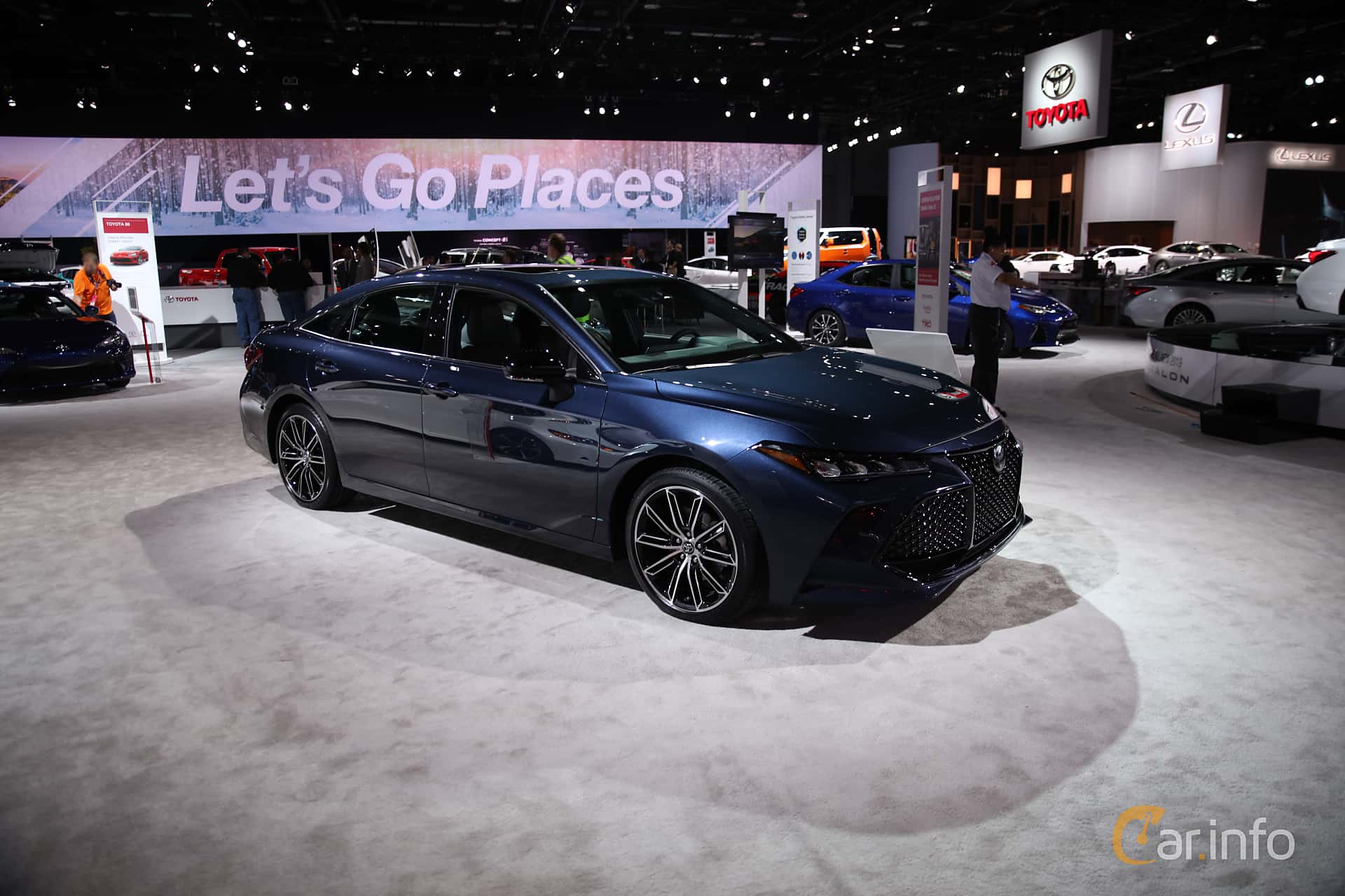 Toyota Avalon 3.5 V6 Automatic, 304hp, 2019