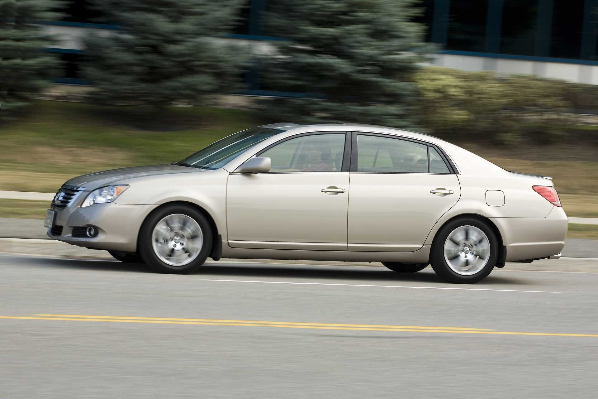 Toyota Avalon 3.5 V6 Automatic, 272hp, 2008