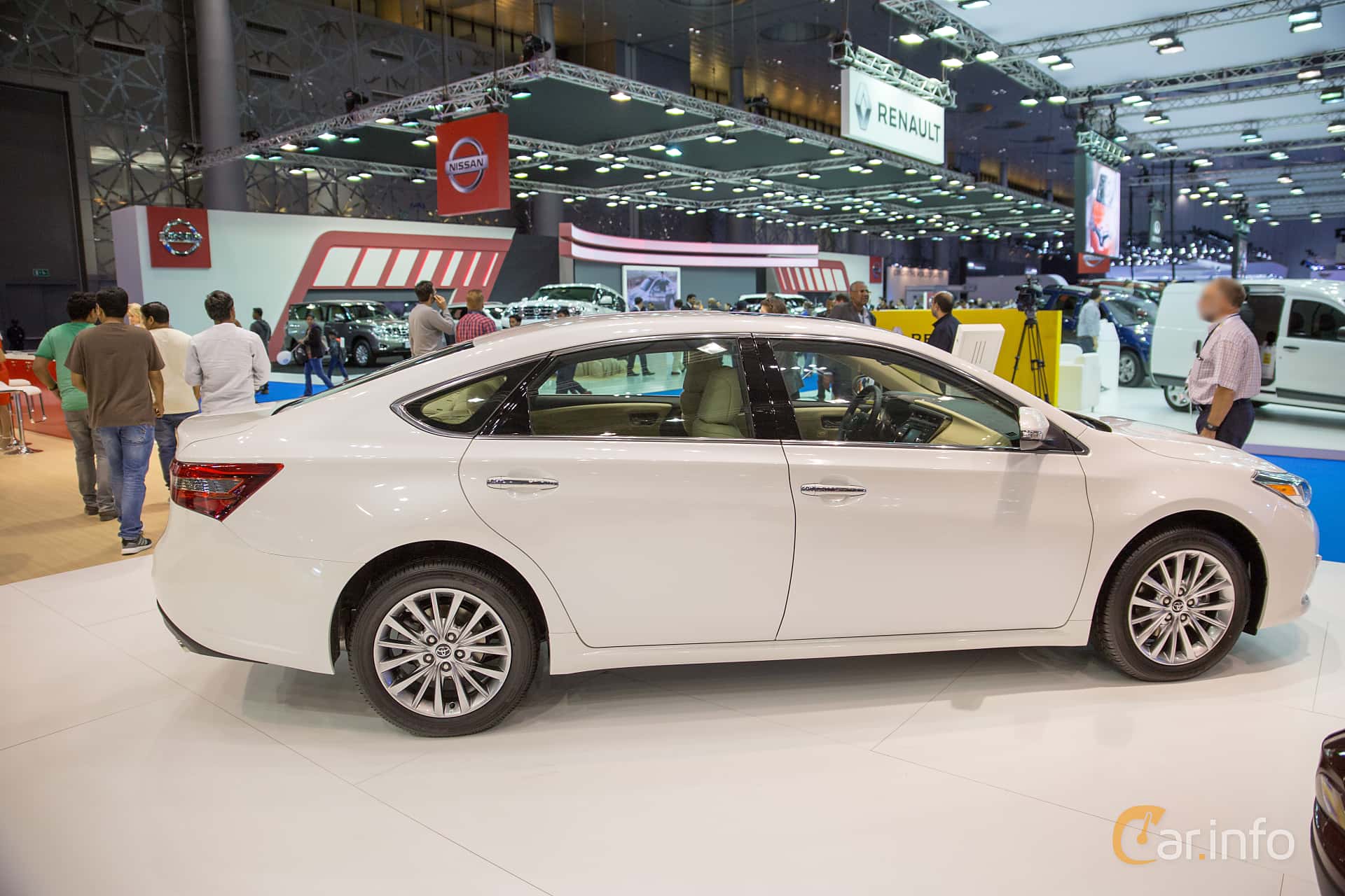 Toyota Avalon 3.5 V6 Automatic, 275hp, 2016