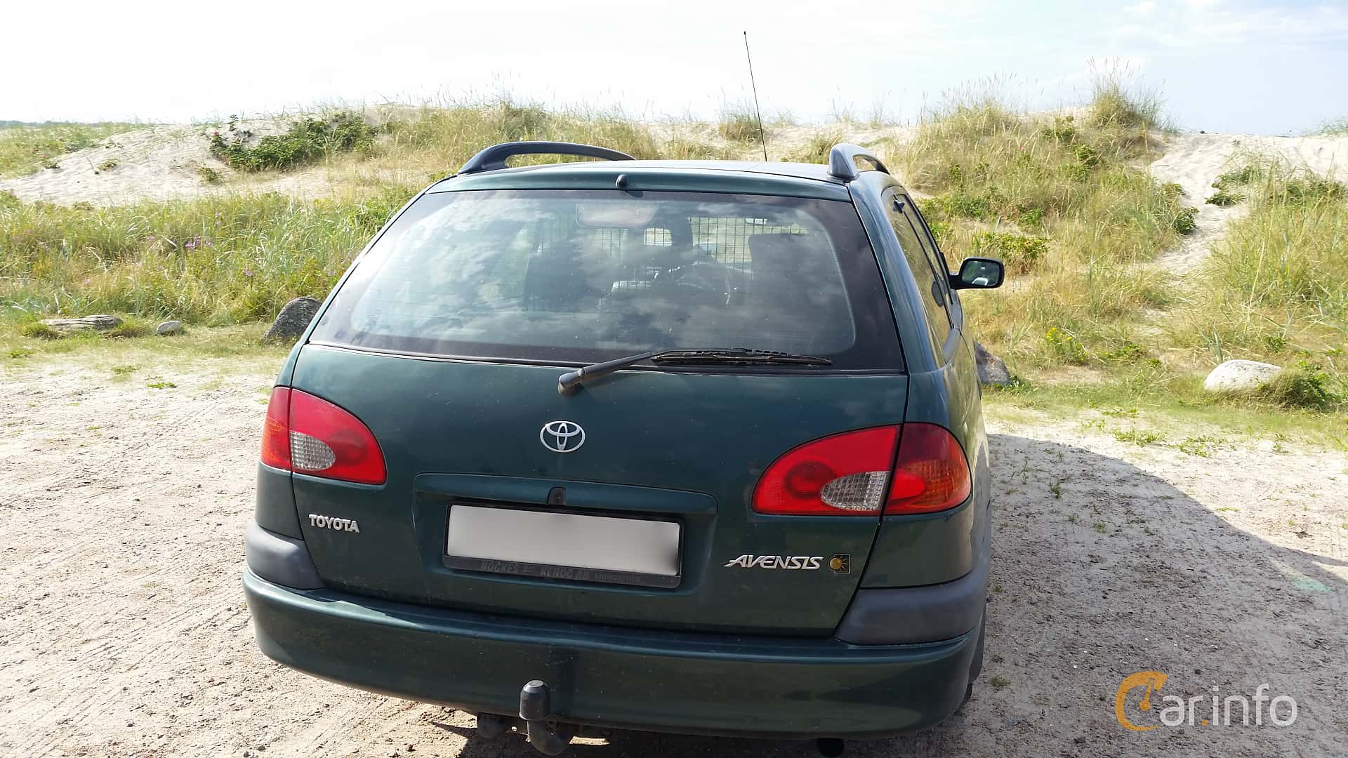 Toyota Avensis Combi 2.0 Manual, 128hp, 2000