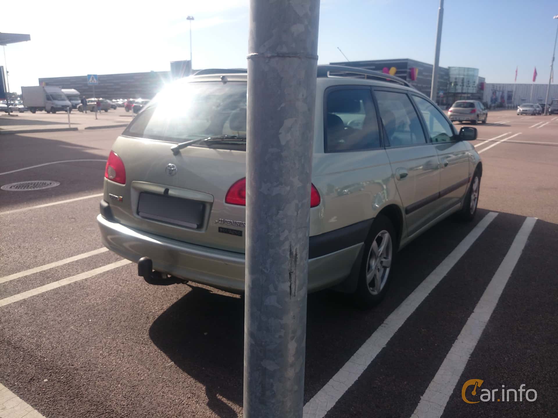 Toyota Avensis Combi 2.0 Manual, 128hp, 1999