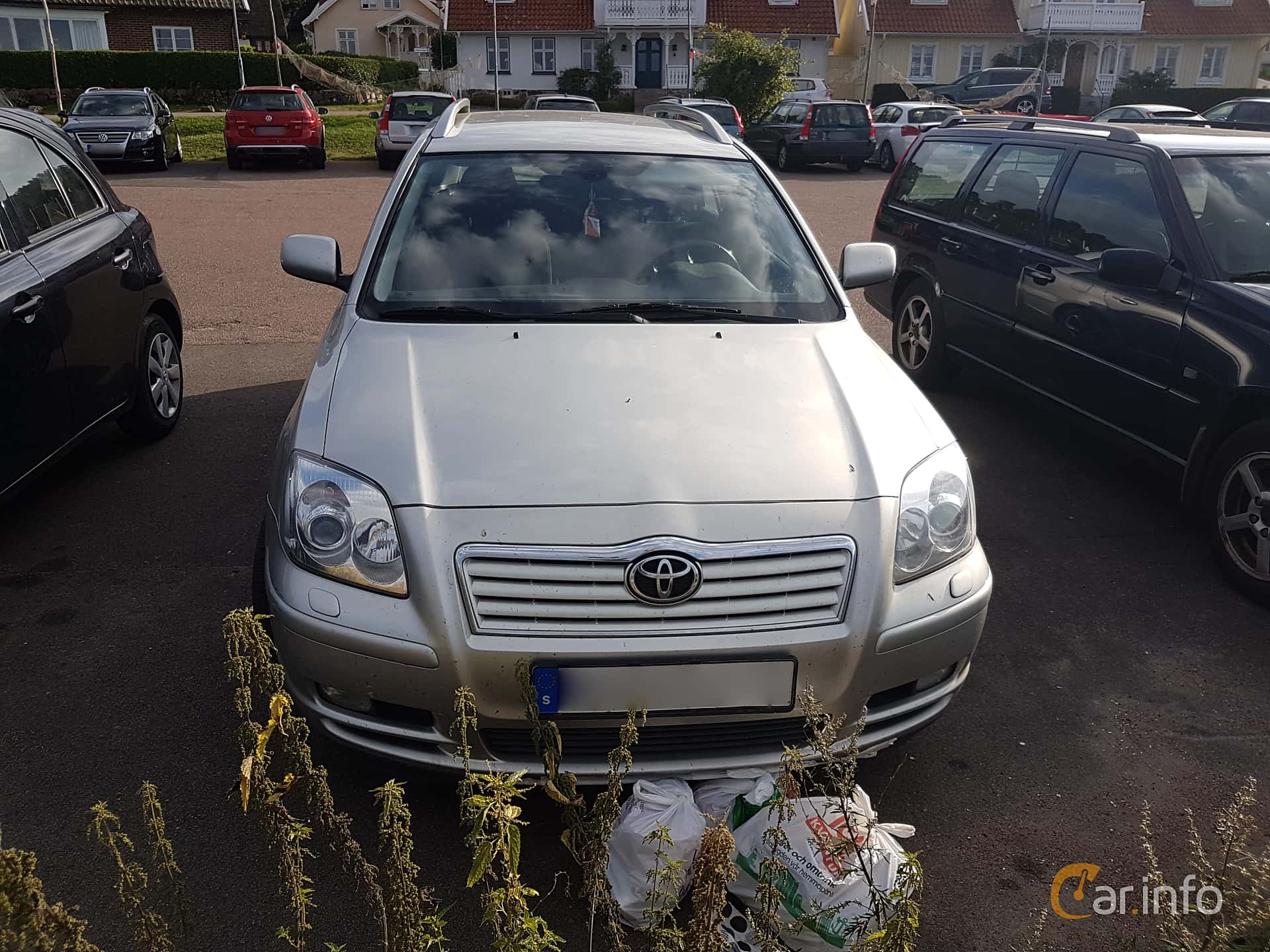 Toyota Avensis Combi 2.0 D-4D Manual, 116hp, 2004