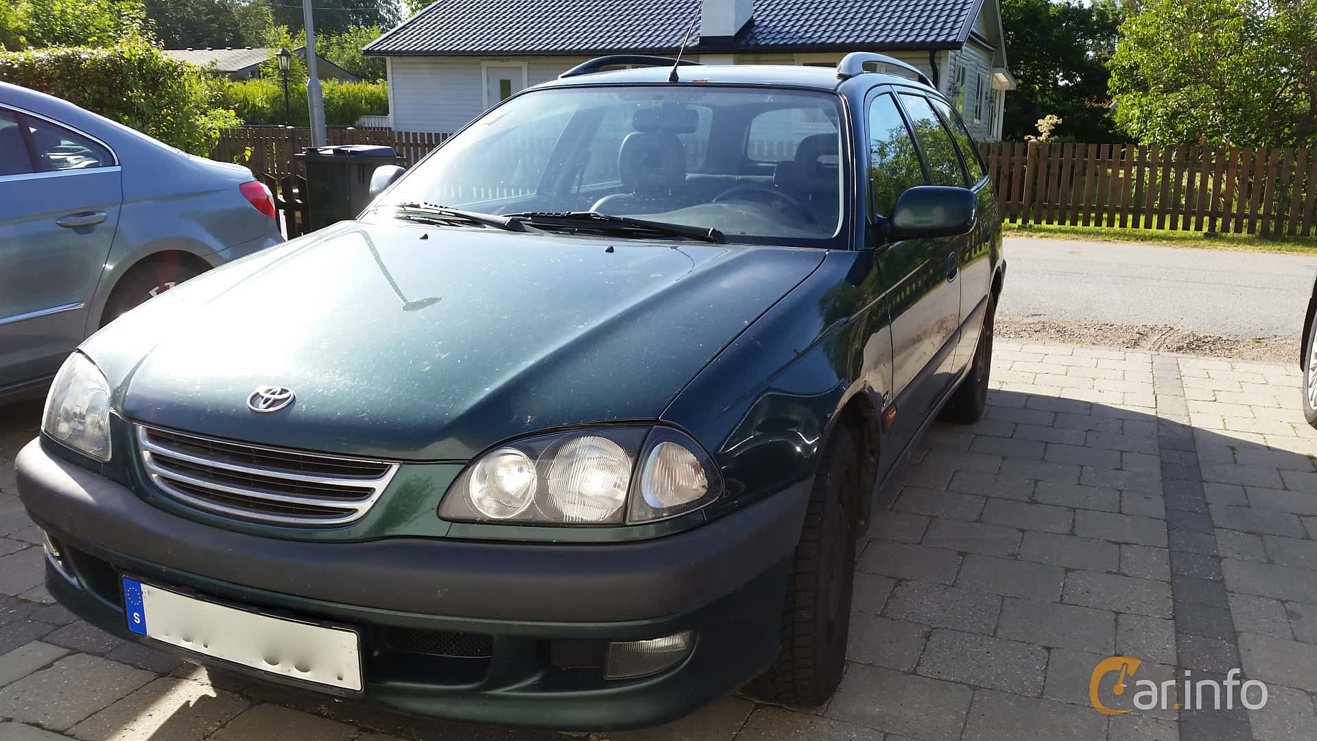 Toyota Avensis Combi 2.0 Manual, 128hp, 1998