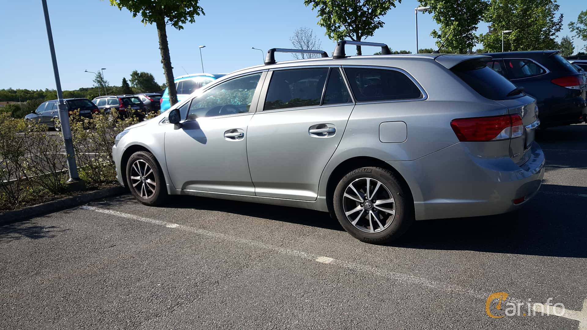 Toyota Avensis Combi 1.8  147hp, 2013