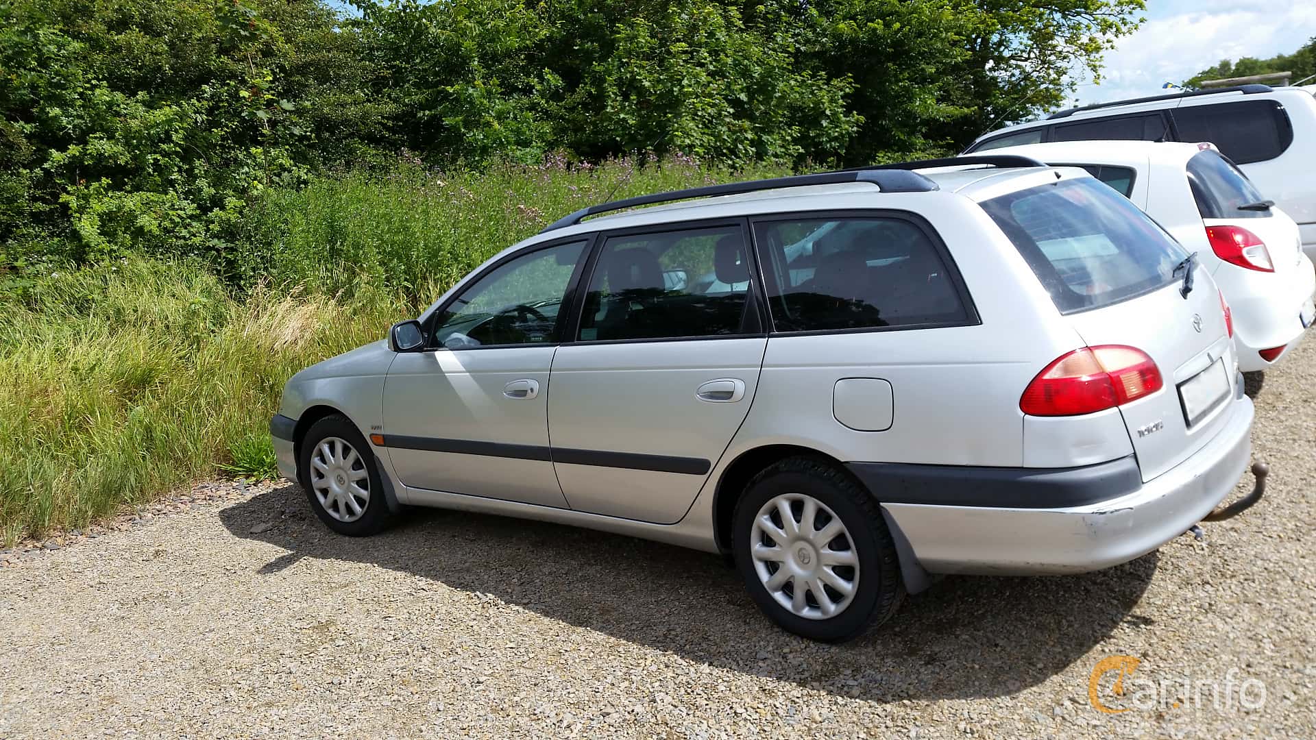 Toyota Avensis Combi 1.8 VVT-i Manual, 129hp, 2003