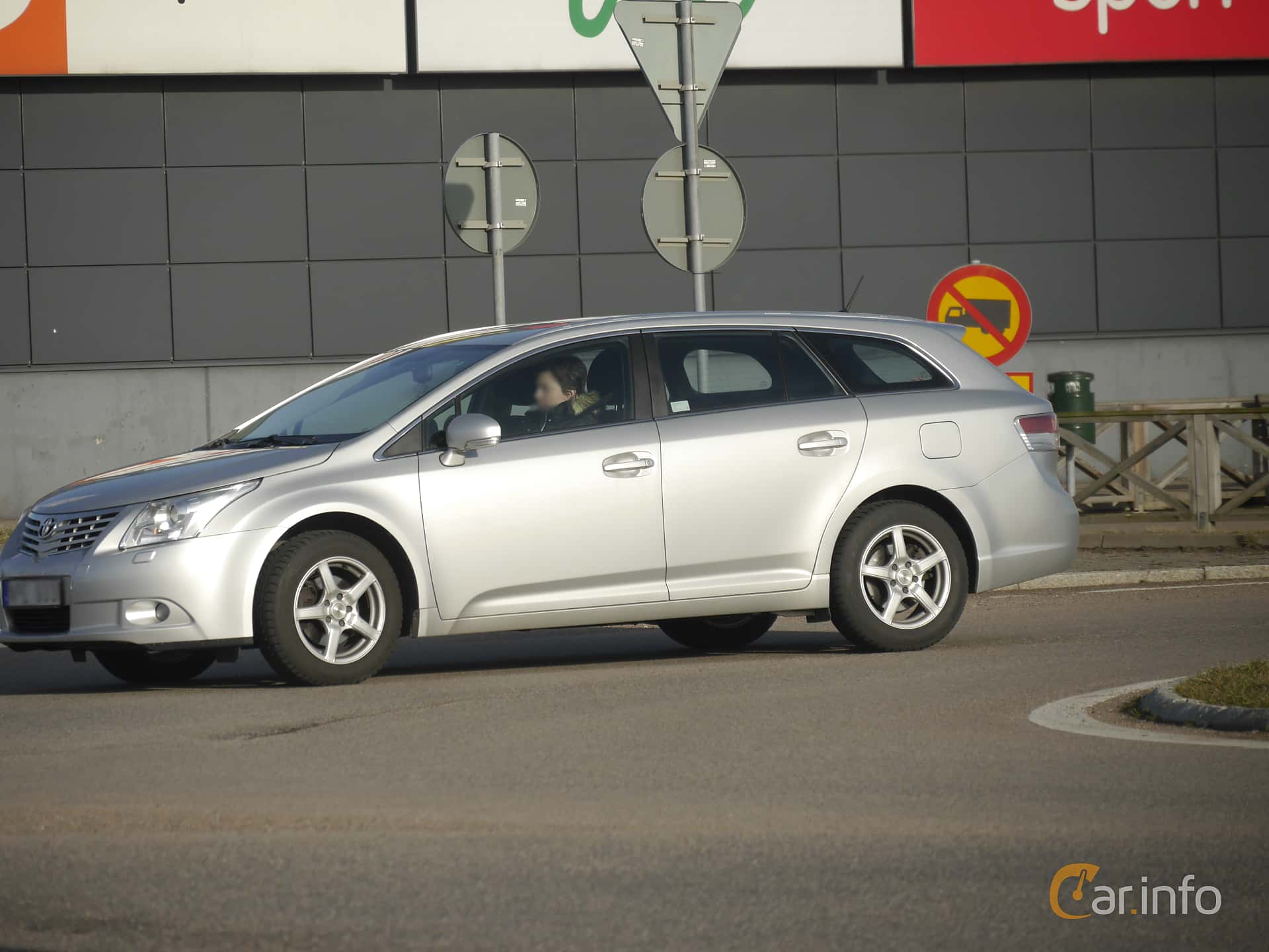 Toyota Avensis Combi 2.0  Manual, 152hp, 2009