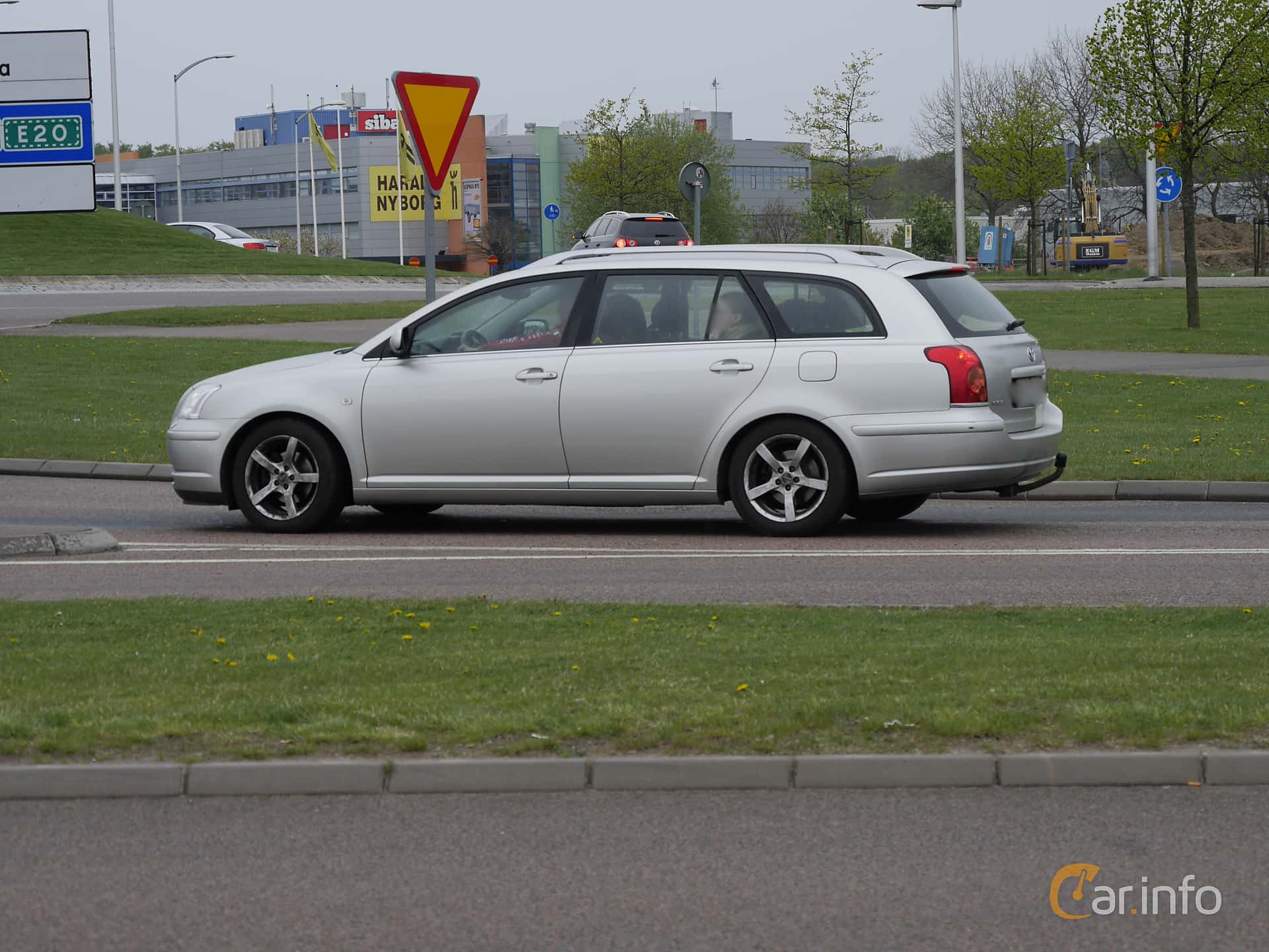 Toyota Avensis Combi 1.8 VVT-i Automatic, 129hp, 2009