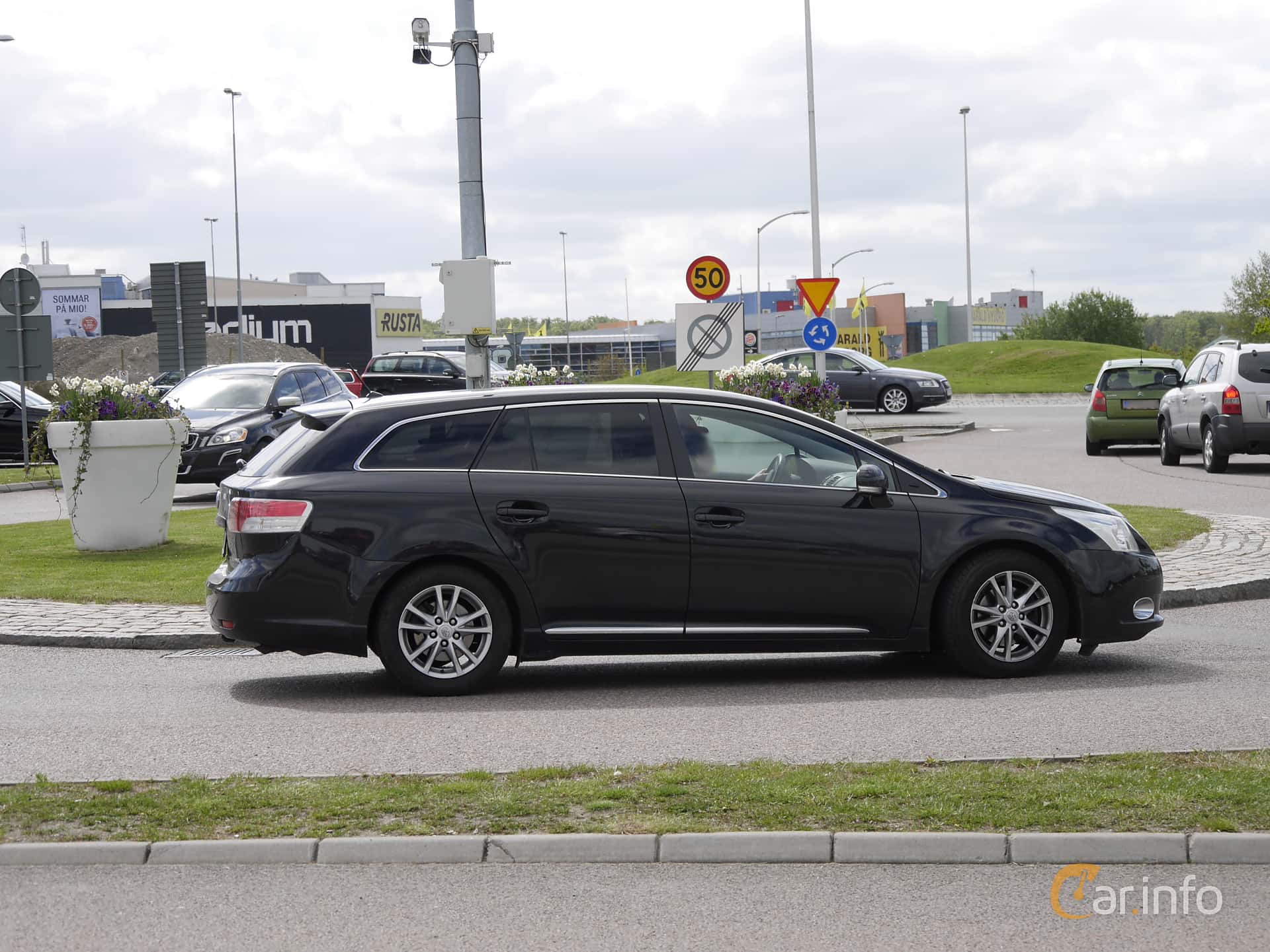 Toyota Avensis 2.0 D-4D  T27