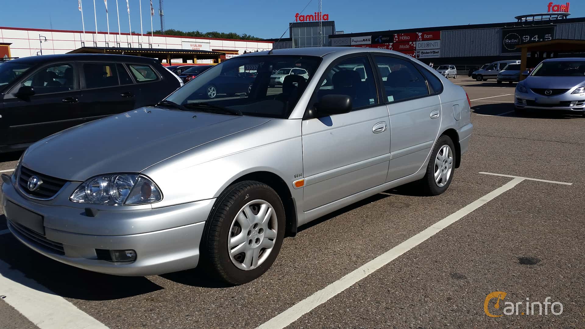 Toyota Avensis Liftback 1.8 VVT-i 129hp, 2003