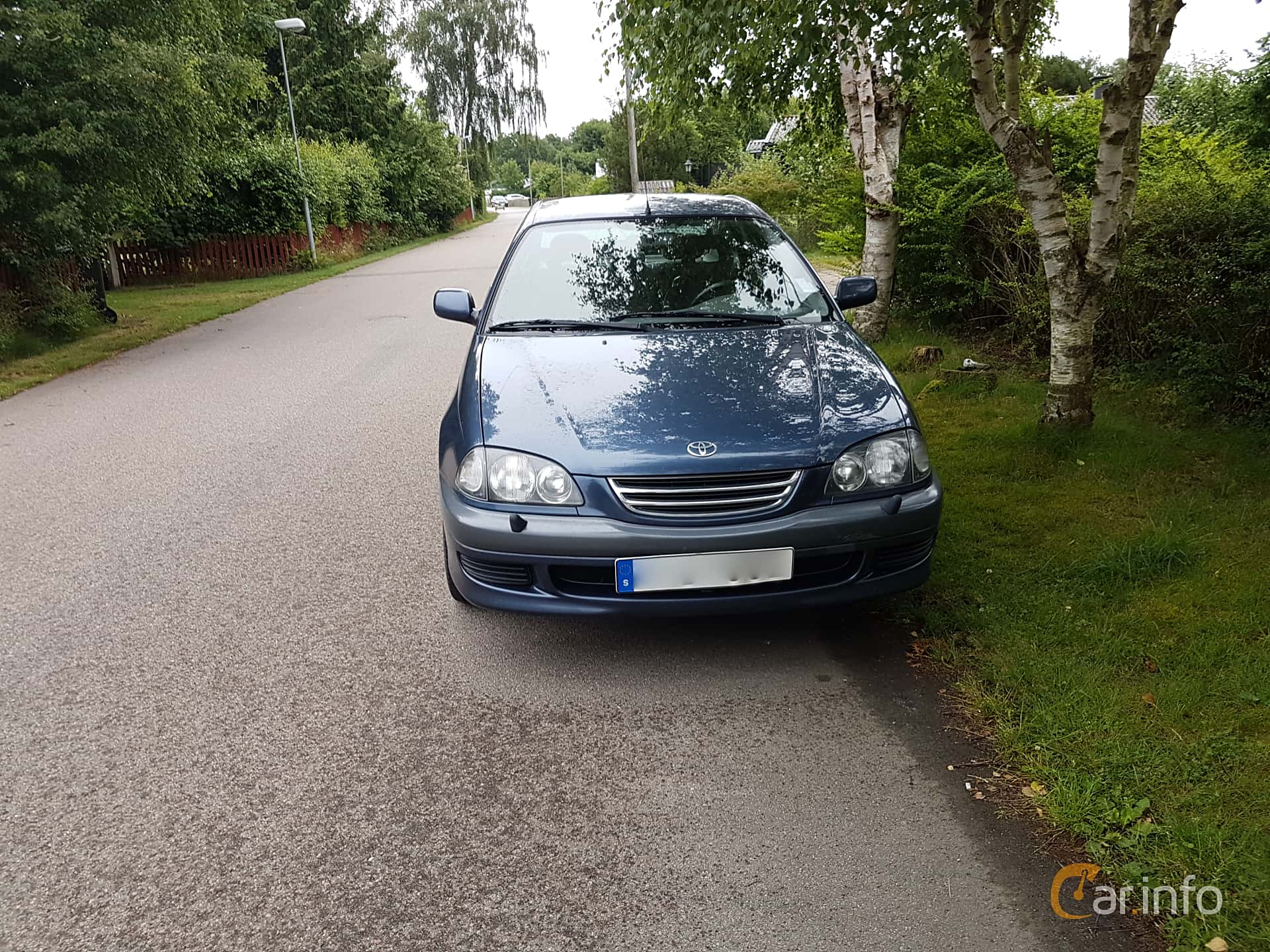 Toyota Avensis Liftback 1.8 Automatic, 110hp, 2000