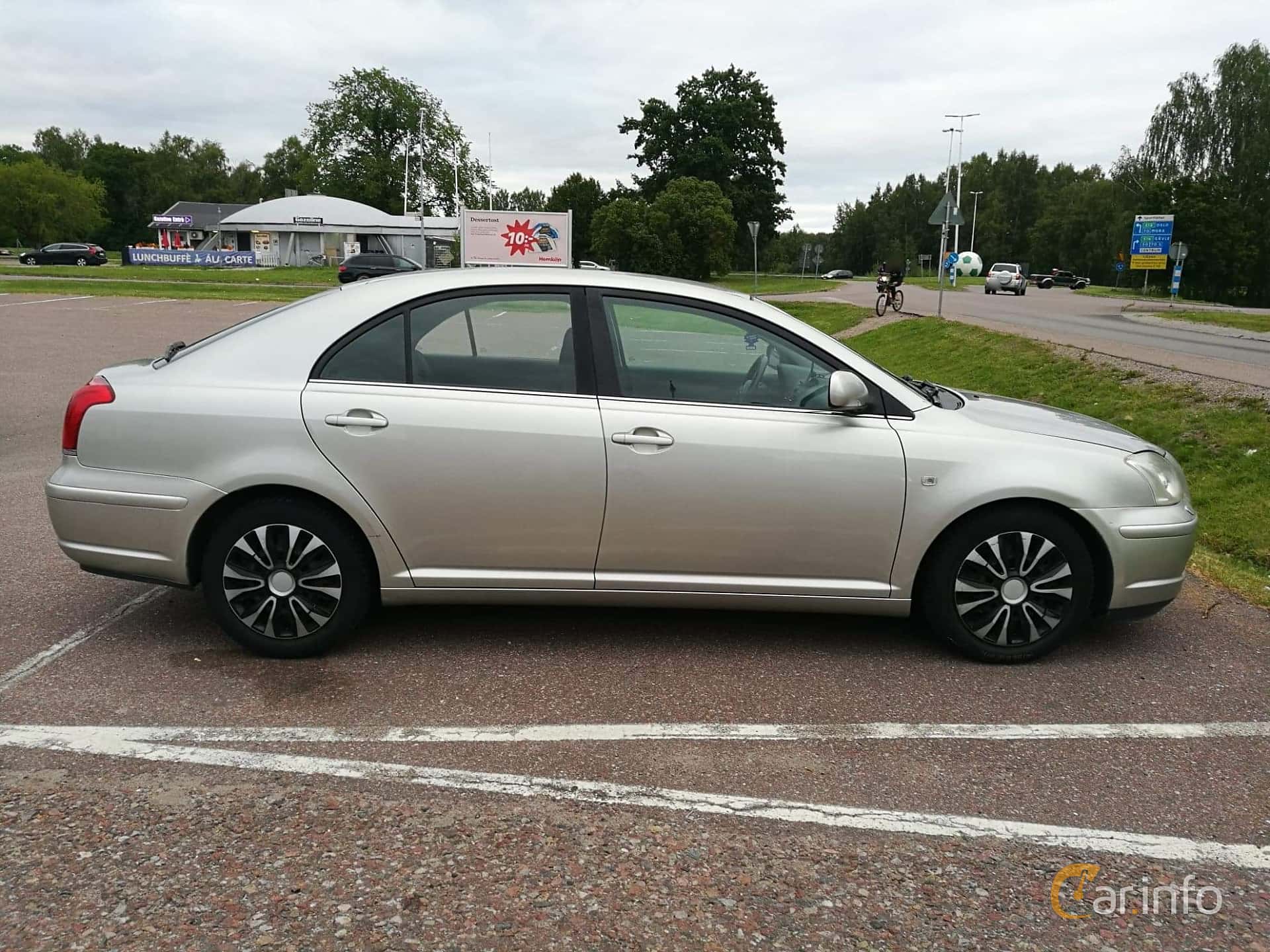 Toyota Avensis Liftback 2.0 D-4 VVT-i Manual, 147hp, 2003