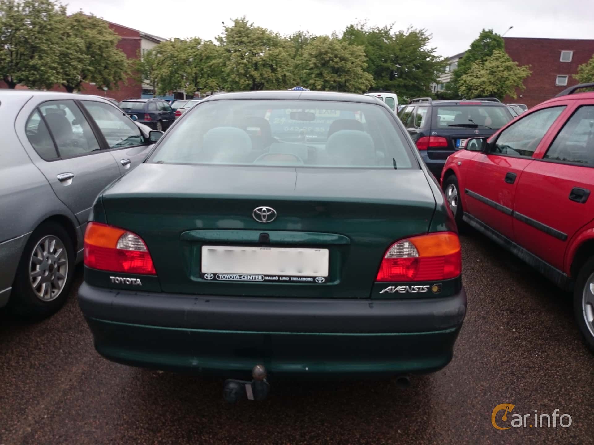 Toyota Avensis Sedan 1.8 Manual, 110hp, 2000