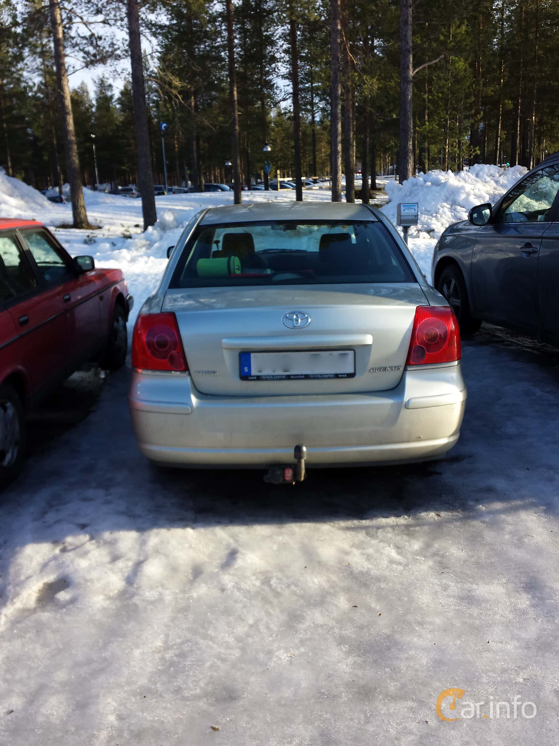 Toyota Avensis Sedan 1.8 VVT-i Manual, 129hp, 2004