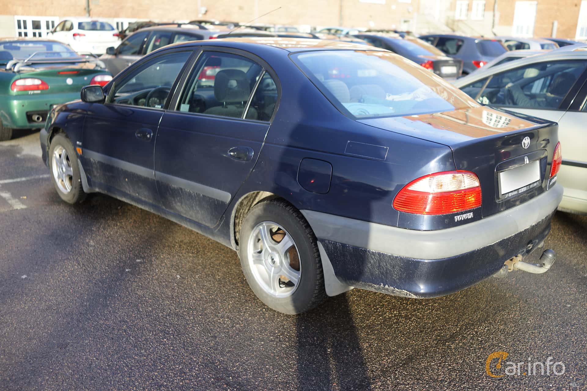 Toyota Avensis Sedan 1.8 VVT-i Automatic, 129hp, 2001