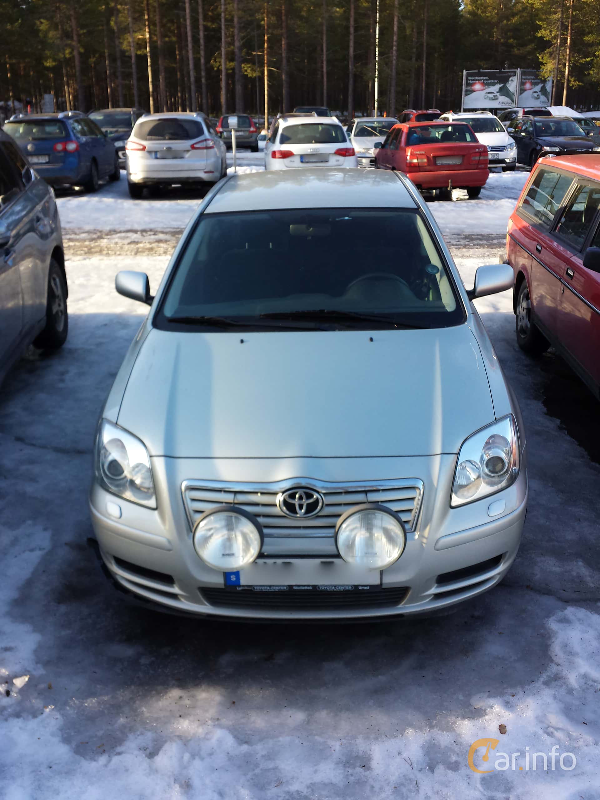 Toyota Avensis Sedan 1.8 VVT-i Manual, 129hp, 2005