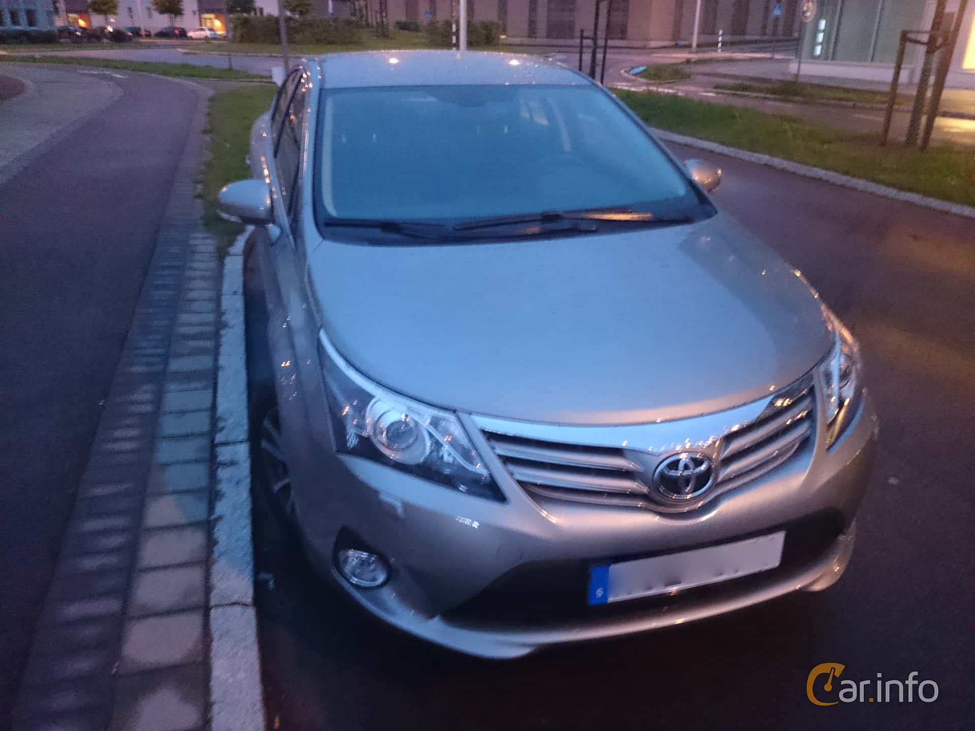 Toyota Avensis Sedan 1.8  Manual, 147hp, 2014