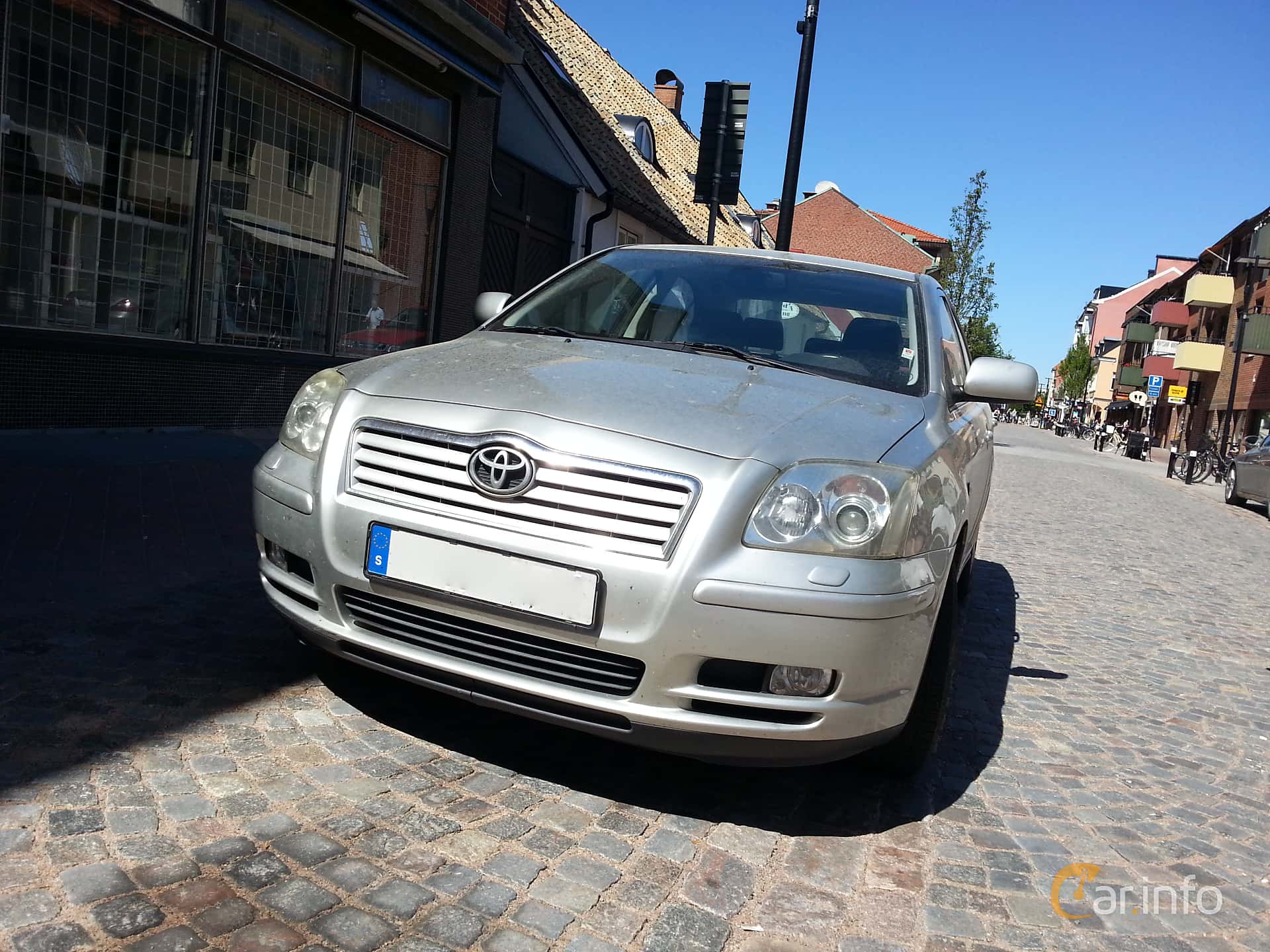 Toyota Avensis Sedan 2.0 D-4 VVT-i Manual, 147hp, 2003