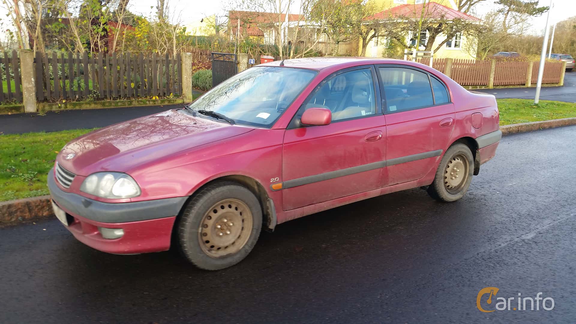 Toyota Avensis Sedan 2.0 Manual, 128hp, 1999