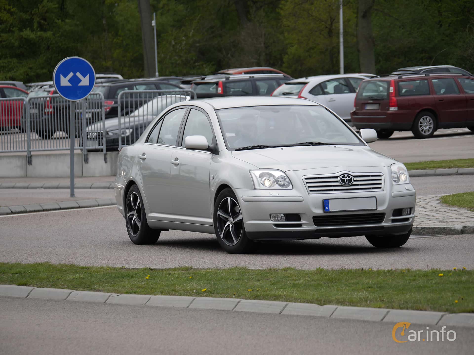 Toyota Avensis Sedan 1.8 VVT-i 129hp, 2005