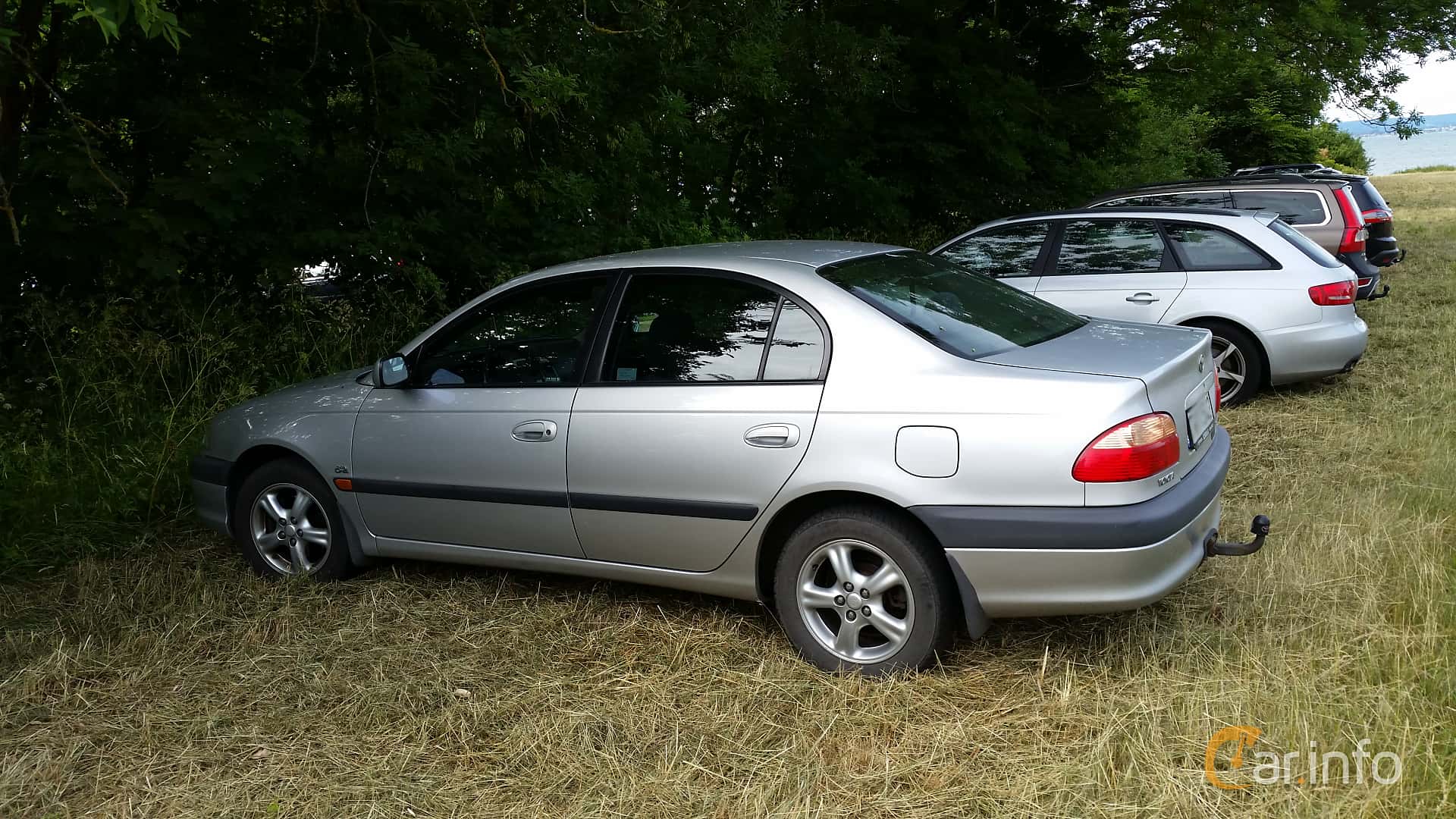 Toyota Avensis Sedan 2.0 D4 VVT-i 150hp, 2003