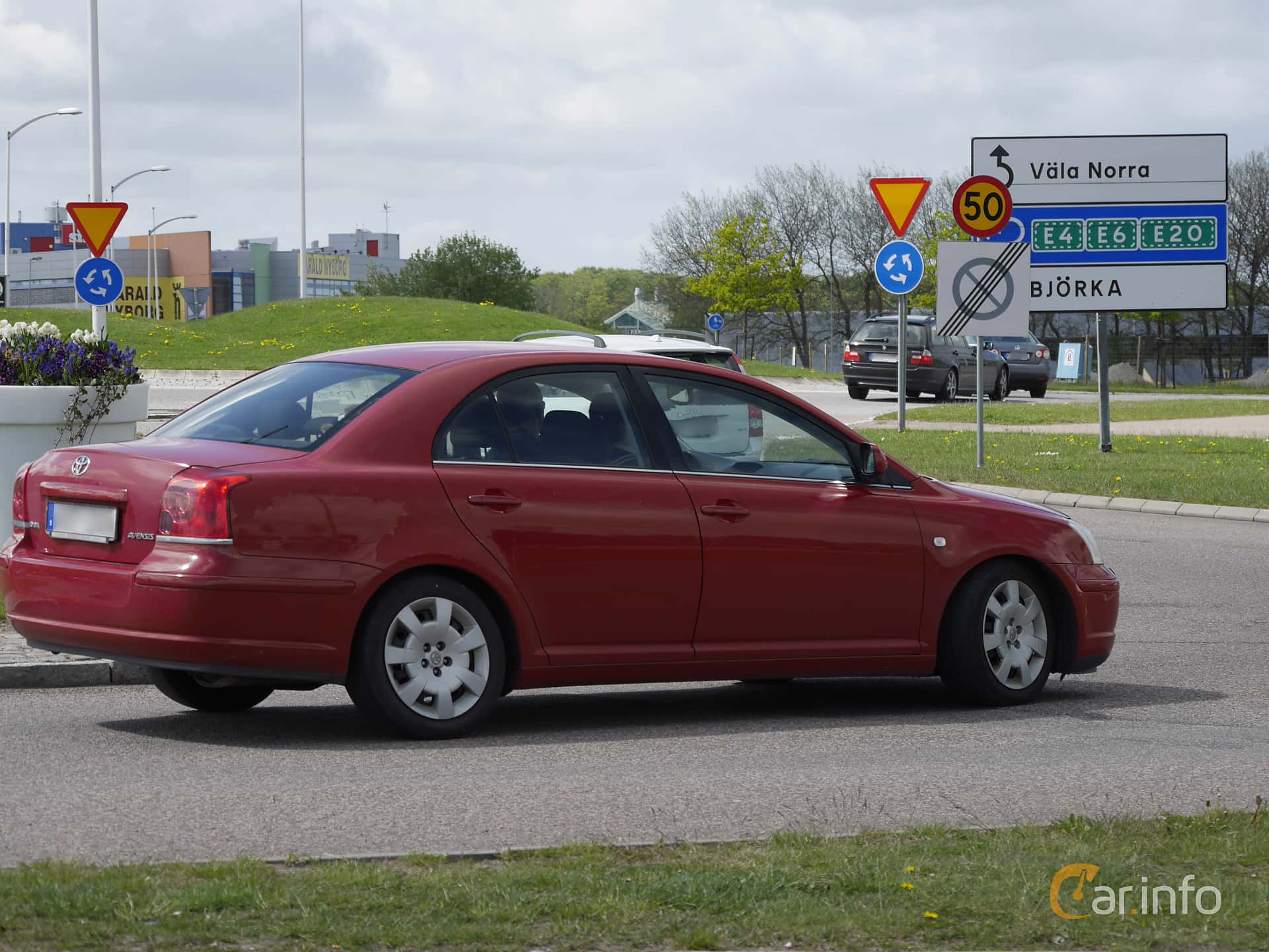Toyota Avensis Sedan 1.8 VVT-i Manual, 129hp, 2003
