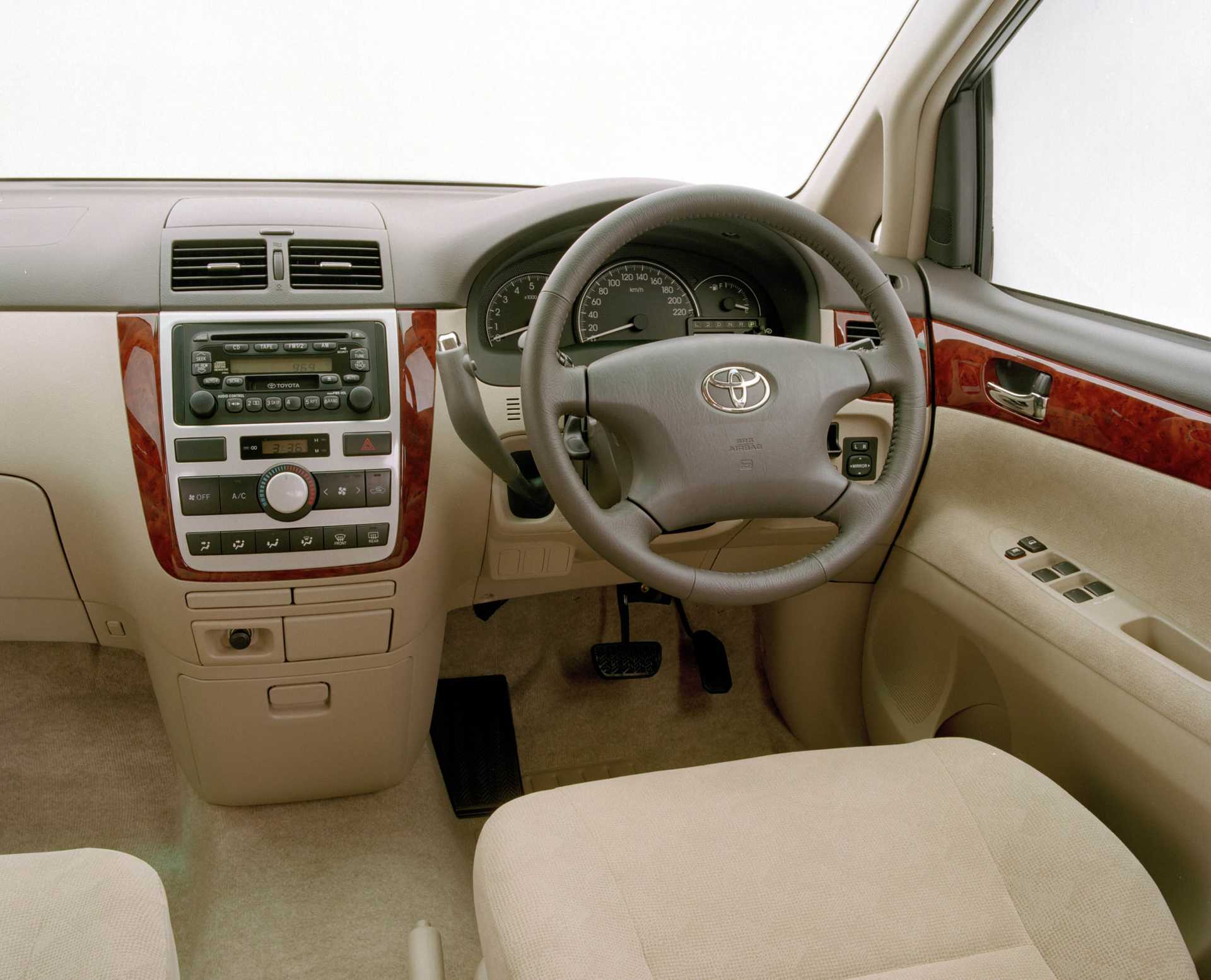 Toyota Avensis Verso 2.0 D4 VVT-i Automatic, 150hp, 2001