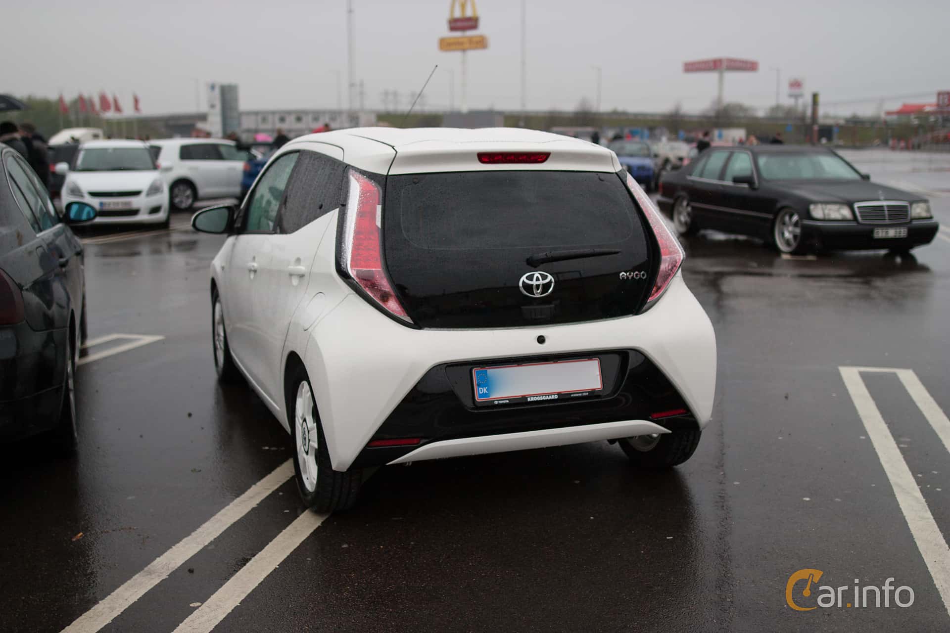 Toyota Aygo 5-door 1.0 VVT-i MultiMode Manual, 69hp, 2015