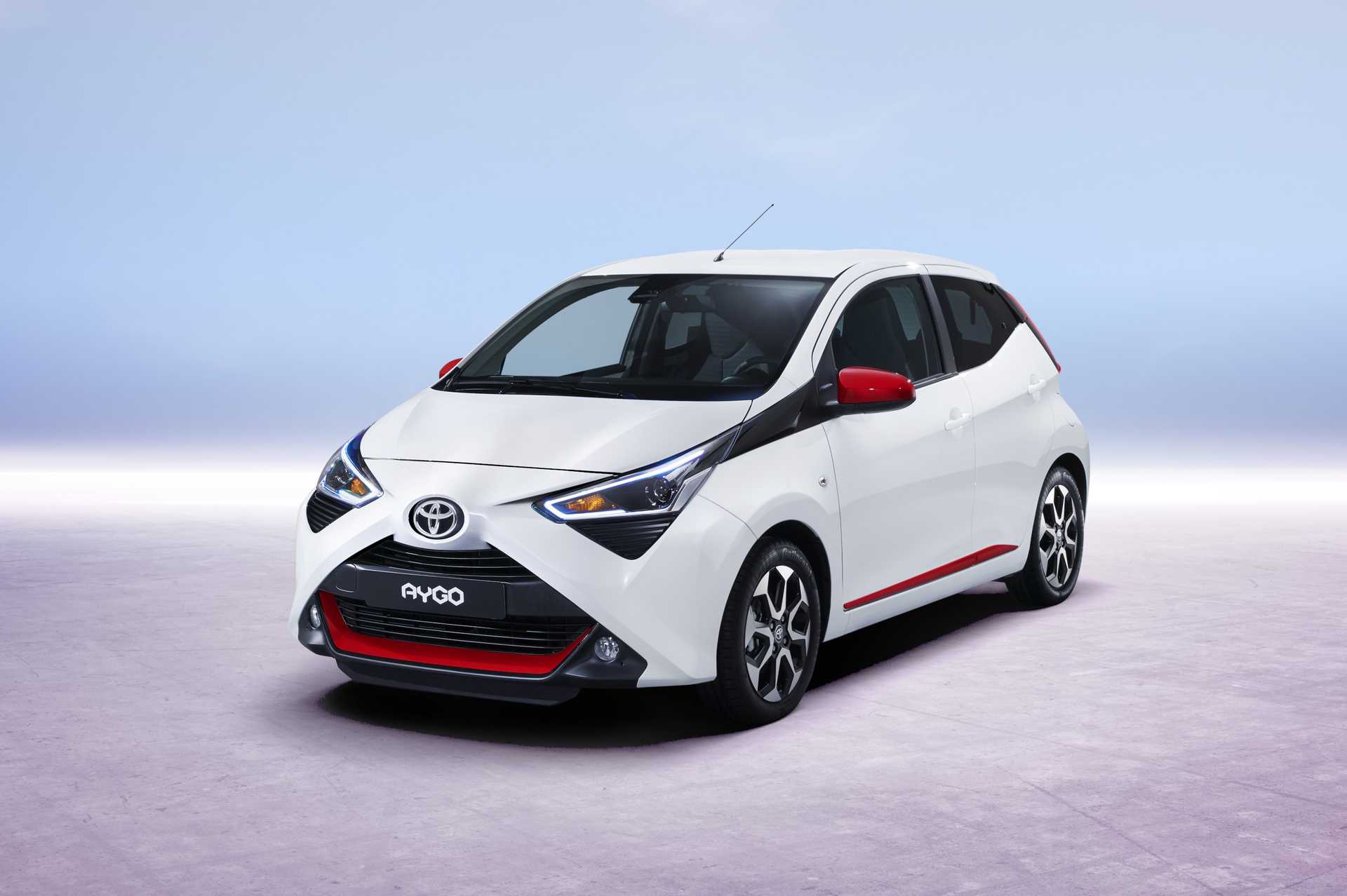 Toyota Aygo 5-door 1.0 VVT-i Manual, 72hp, 2018