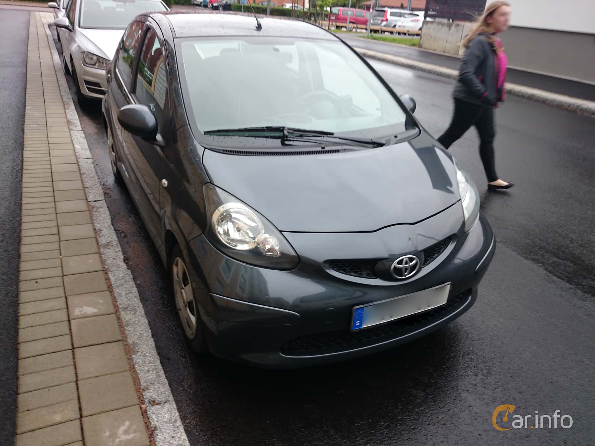 Toyota Aygo 5-door 1.0 VVT-i Manual, 68hp, 2006