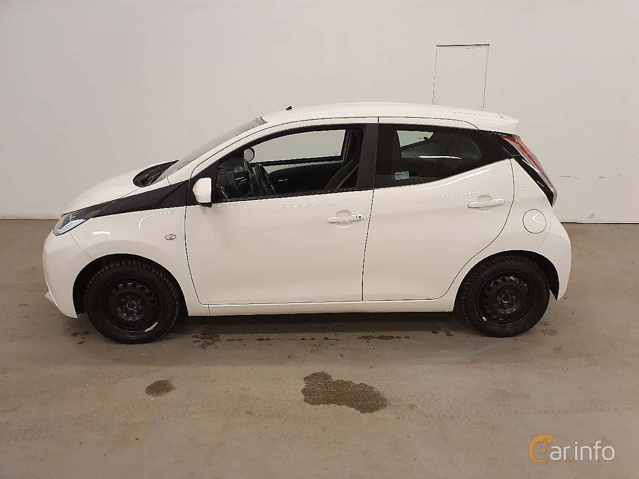 Toyota Aygo 5-door 1.0 VVT-i Manual, 69hp, 2017