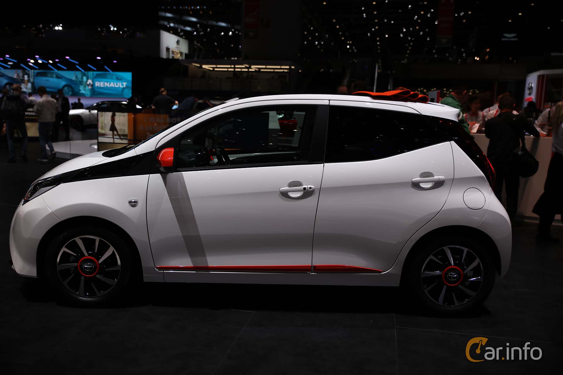 Toyota Aygo 5-door 2nd Generation Facelift 1.0 VVT-i