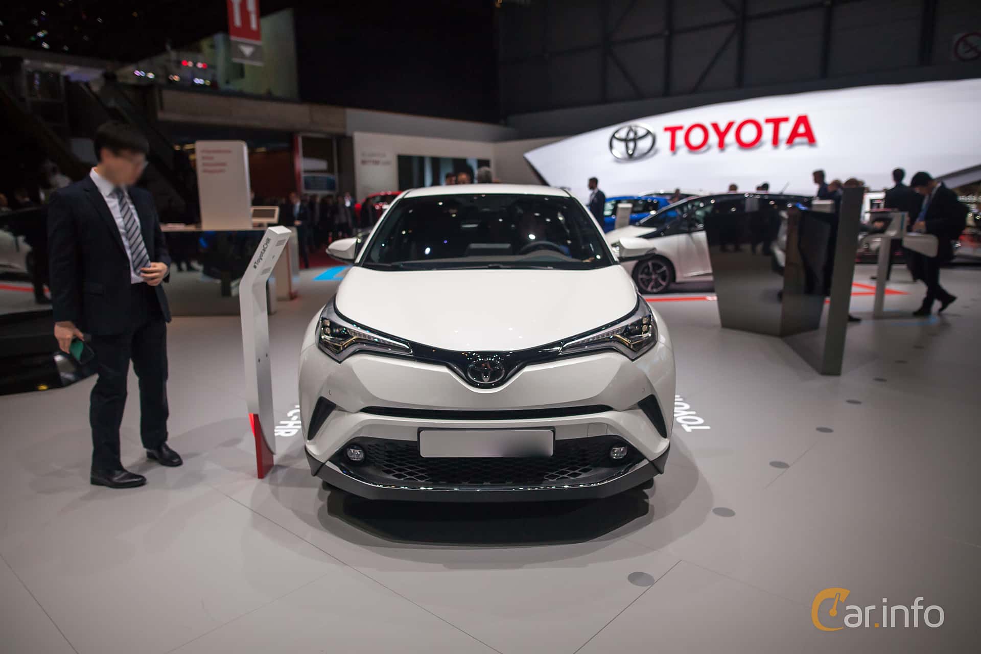 Toyota C-HR 1.2 CVT, 116hp, 2017