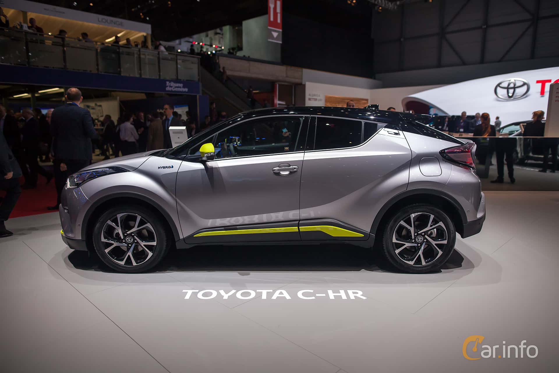 Toyota C-HR 1st Generation 1.8 VVT-i Hybrid CVT