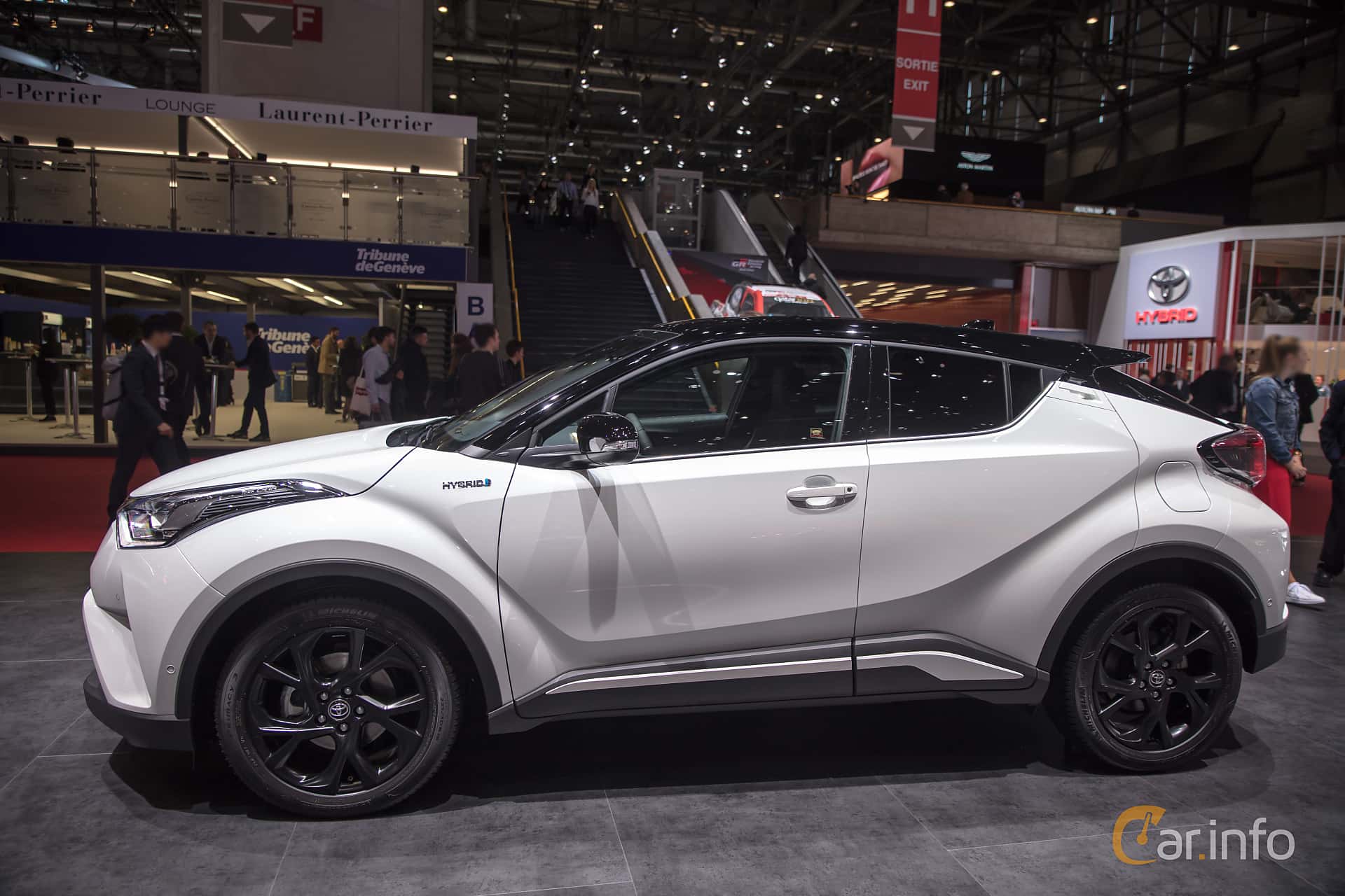 Toyota C-HR 1.8 VVT-i Hybrid CVT, 123hp, 2019