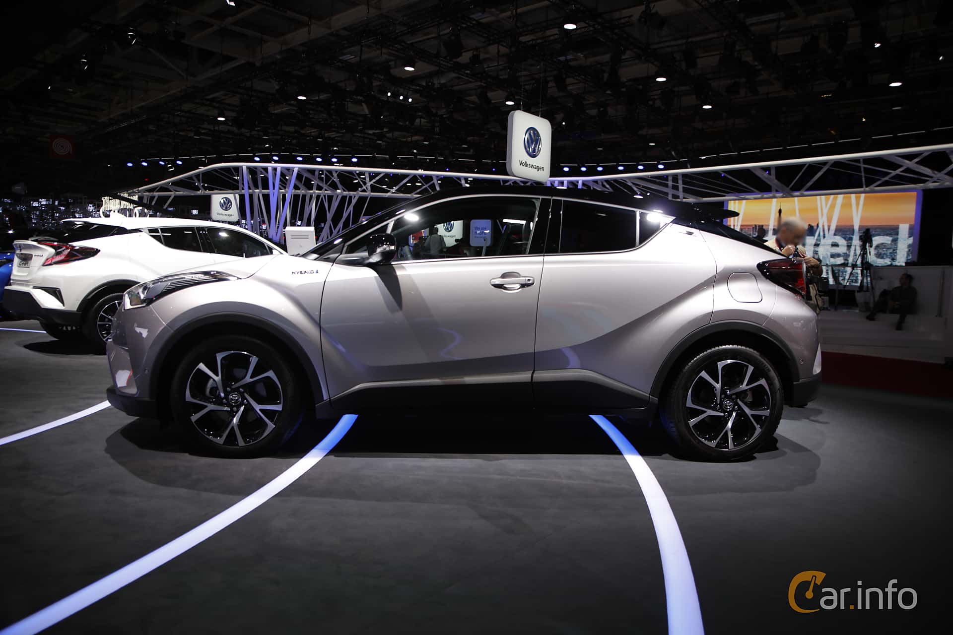 Toyota C-HR 1.8 VVT-i Hybrid CVT, 123hp, 2017