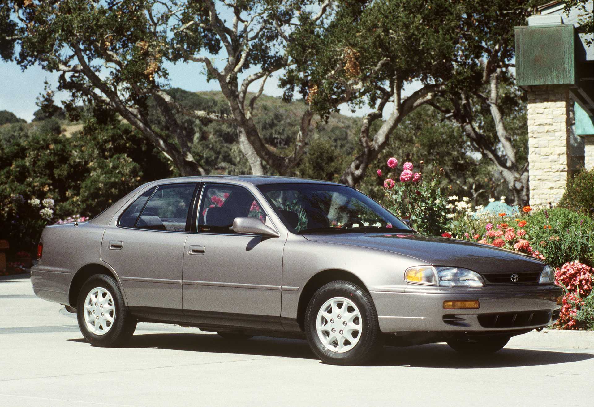 Toyota Camry 2.2  Manual, 132hp, 1995