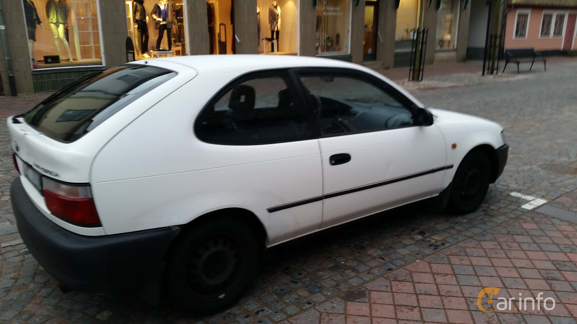 Toyota Corolla 3-door Hatchback 1.3 88hp, 1992