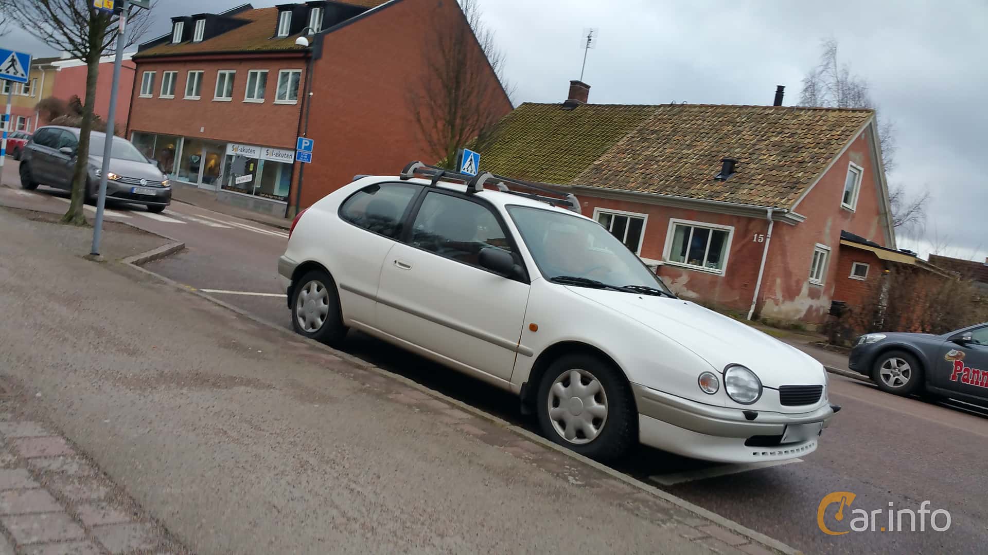 Toyota Corolla 3-door Hatchback 1.3 Manual, 86hp, 1997