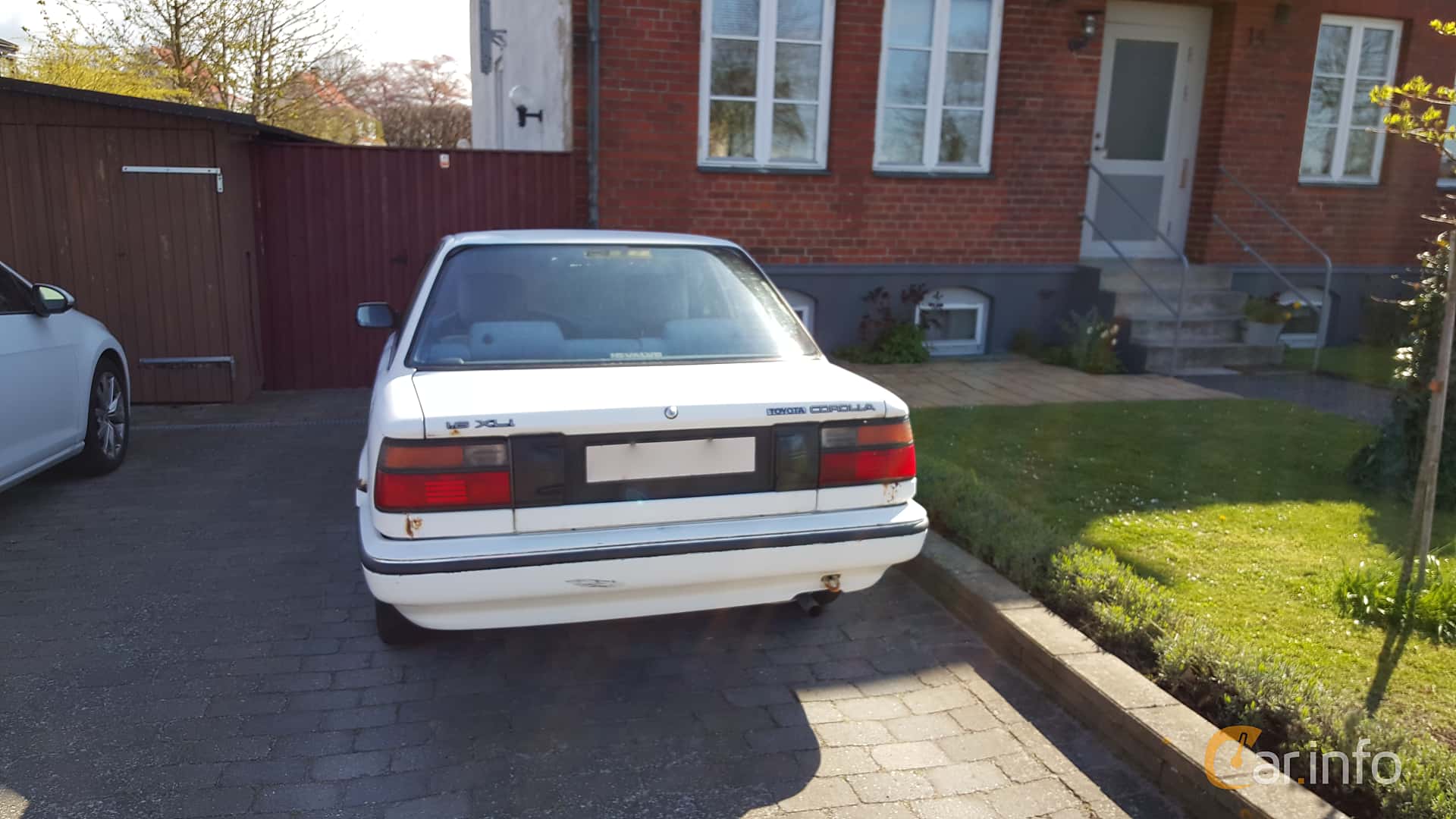 Toyota Corolla Sedan 1.6 105hp, 1987