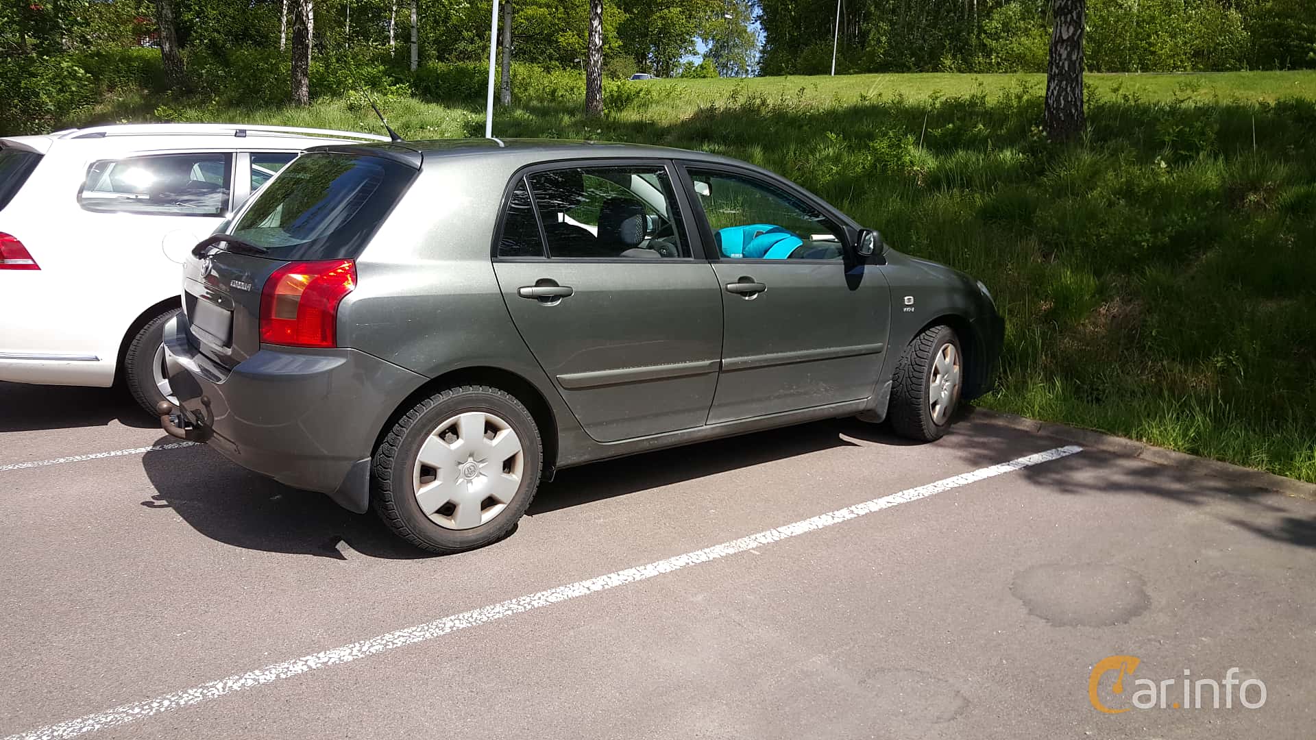 Toyota Corolla 5-door Hatchback 1.6 VVT-i 110hp, 2002