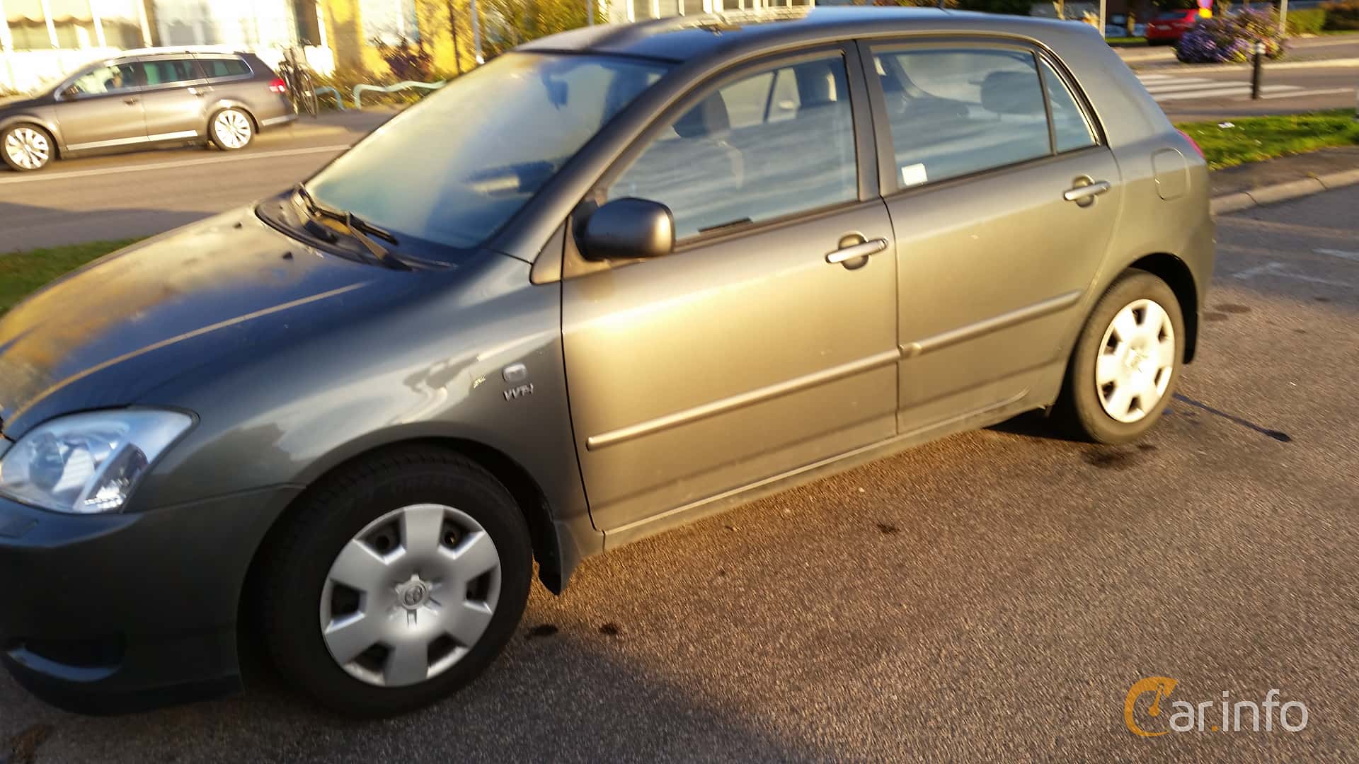 Toyota Corolla 5-door Hatchback 1.6 VVT-i Manual, 110hp, 2004