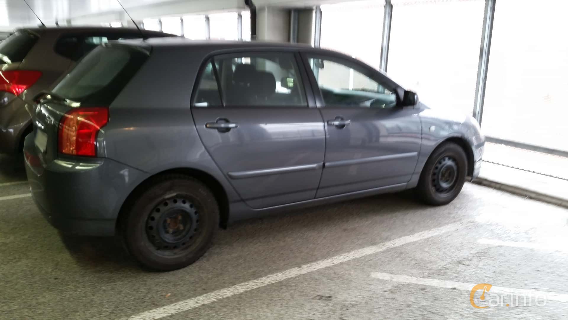 Toyota Corolla 5-door Hatchback 1.6 VVT-i 110hp, 2007