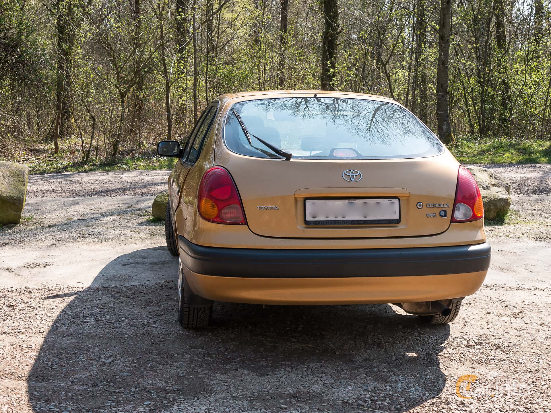 Toyota Corolla 5-door Hatchback 1.4 VVT-i  Manual, 97hp, 2001