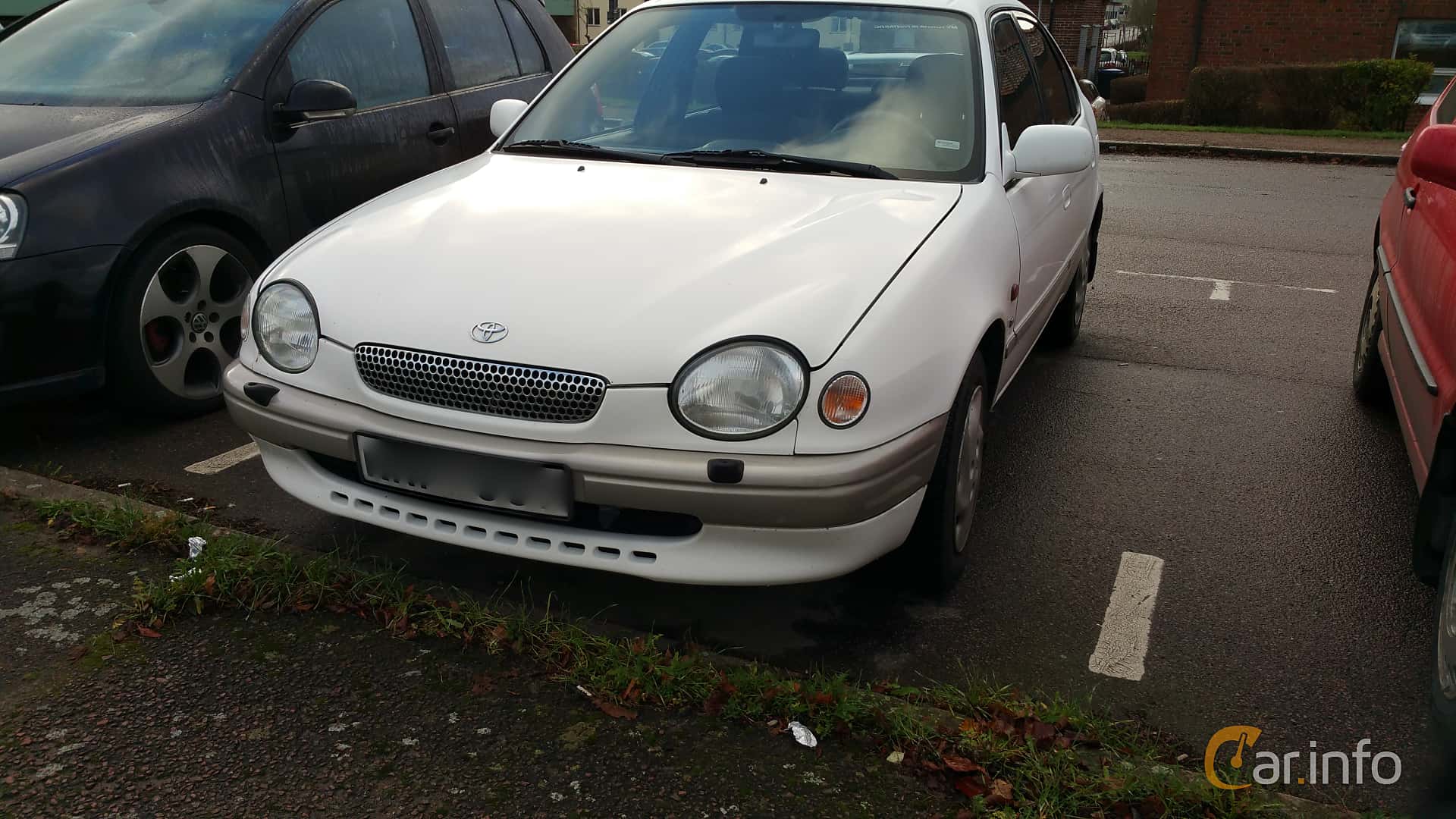Toyota Corolla 5-door Hatchback 1.6 Manual, 110hp, 1999