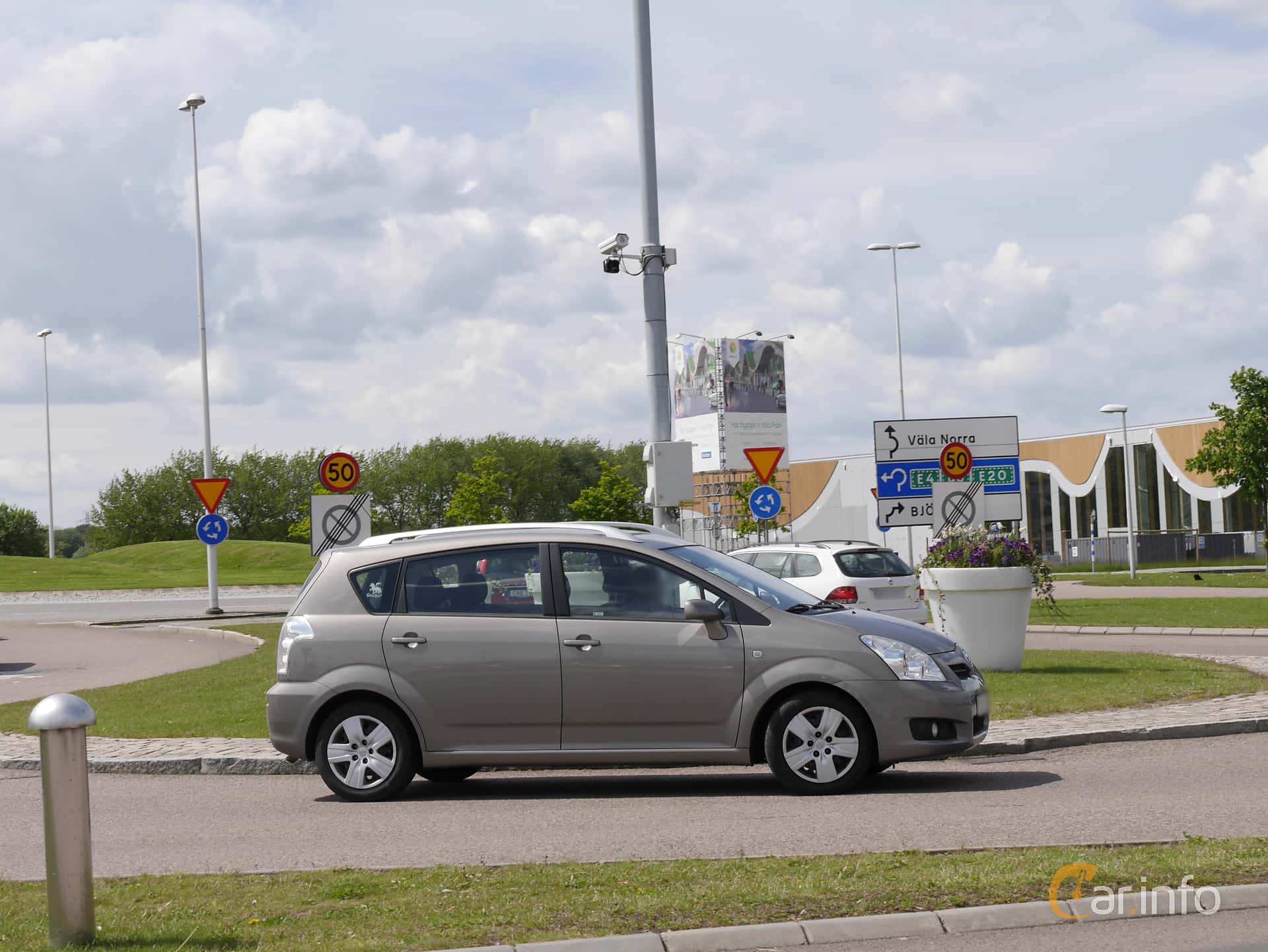 Toyota Corolla Verso 1.8 VVT-i Manual, 129hp, 2007