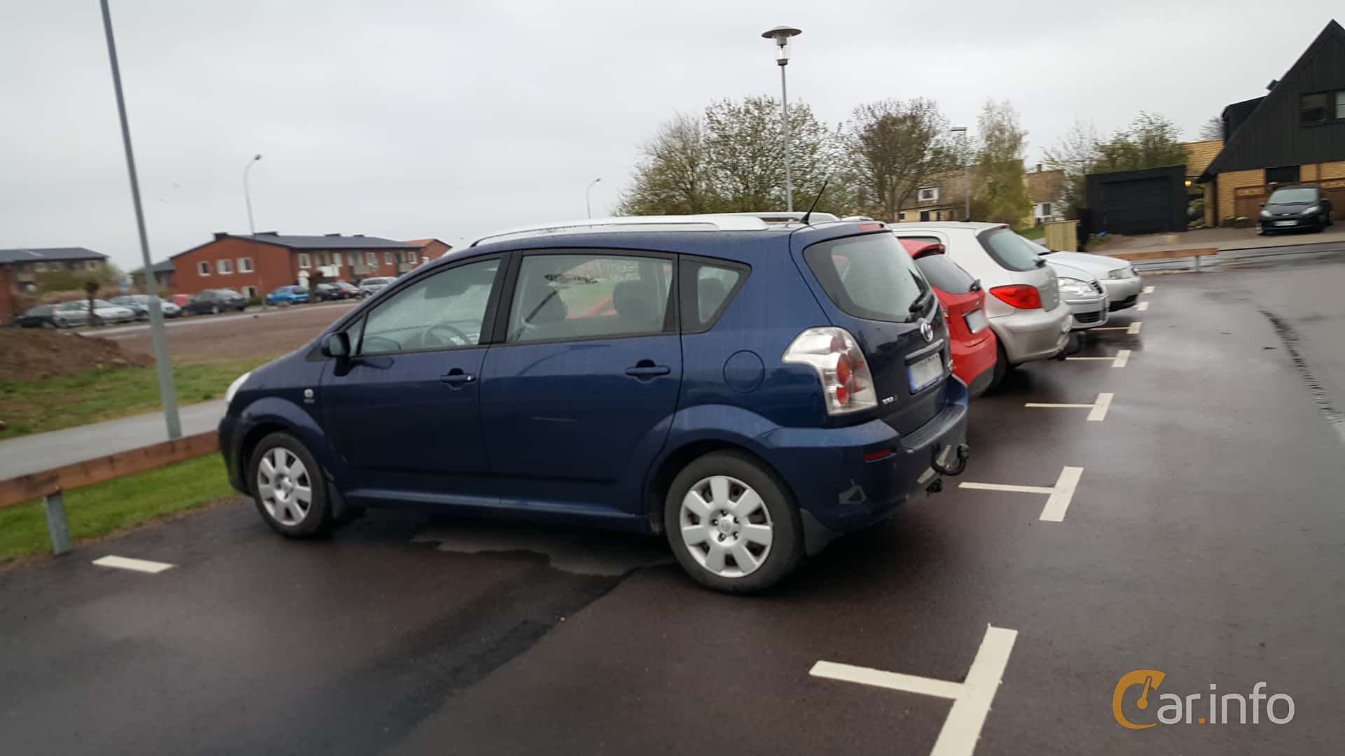 Toyota Corolla Verso 1.8 VVT-i Manual, 129hp, 2004