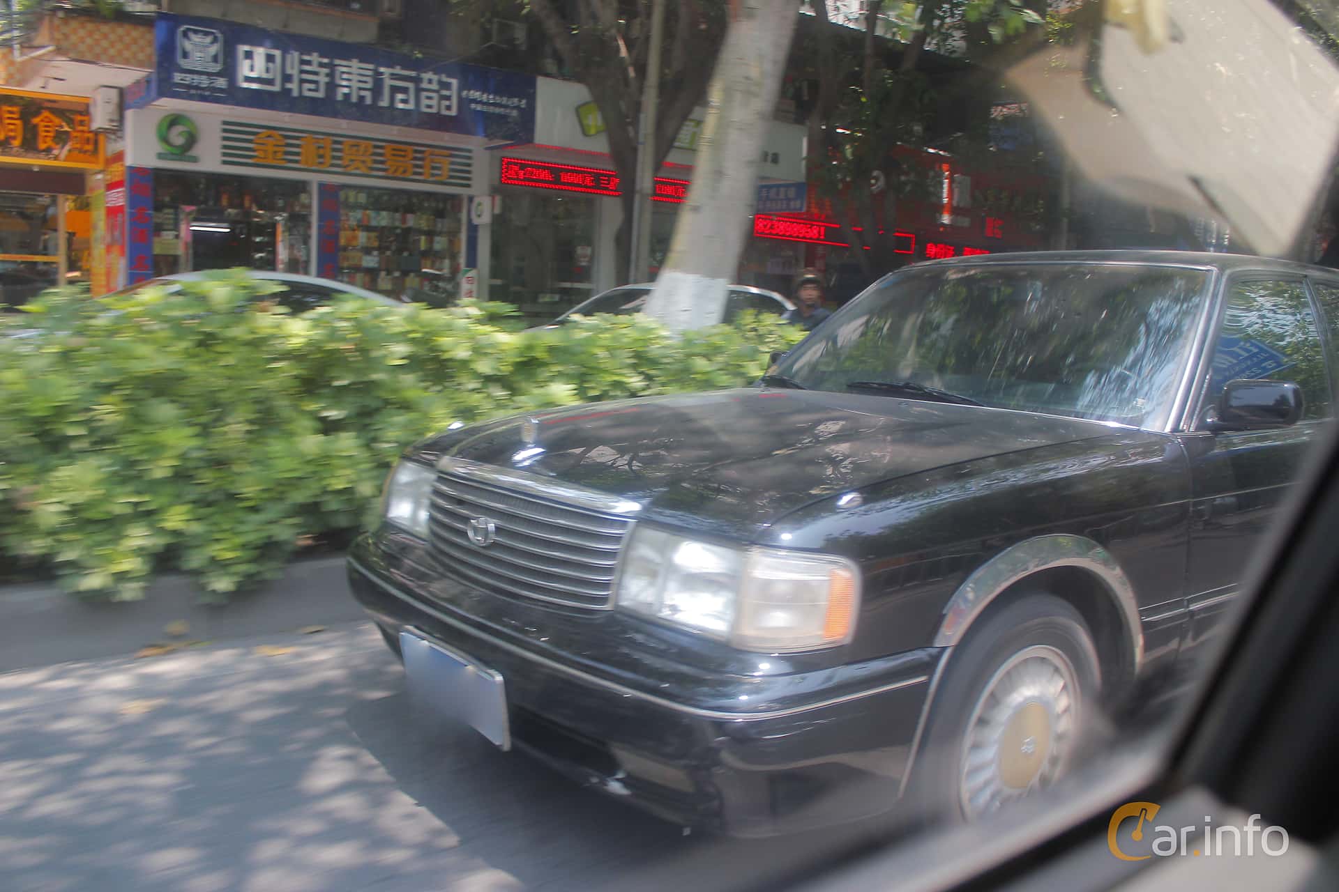 Toyota Crown Sedan 2.4 Automatic, 101hp, 1991
