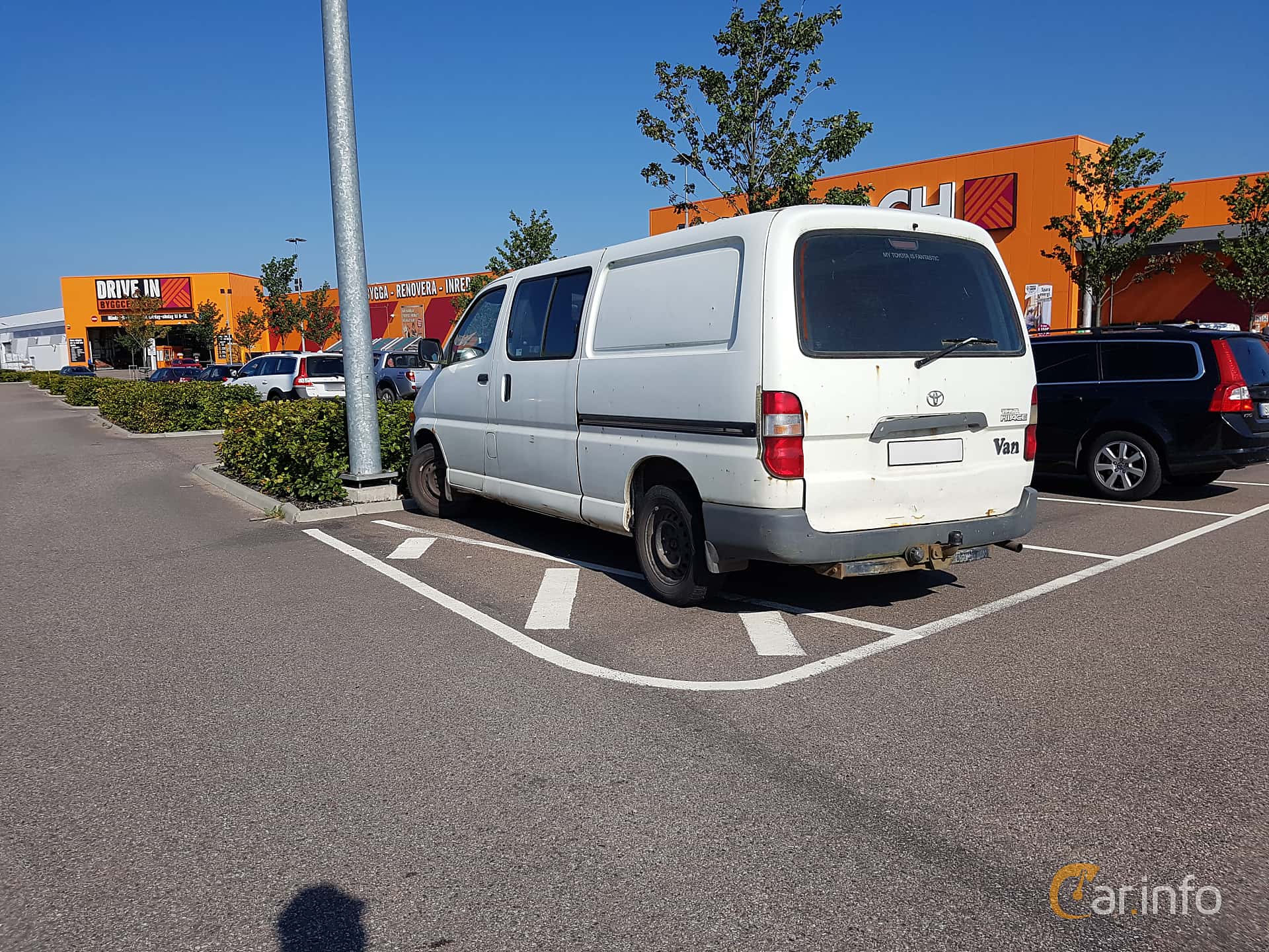 Toyota HiAce Van 2.4 Manual, 116hp, 1997