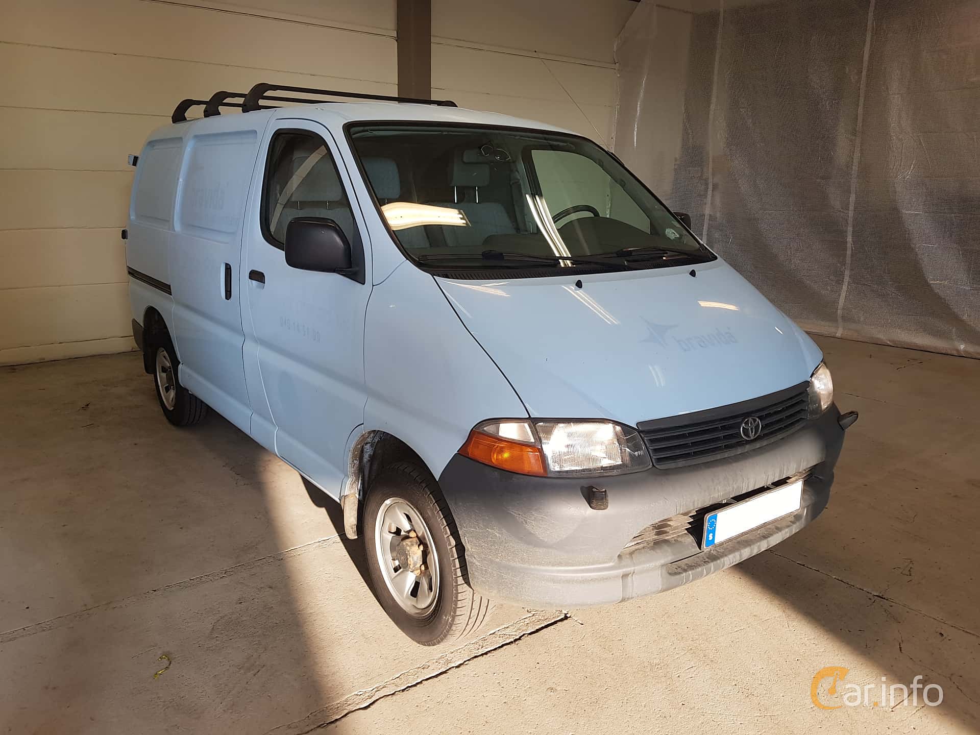 Toyota HiAce Van 2.5 4WD 102hp, 2006