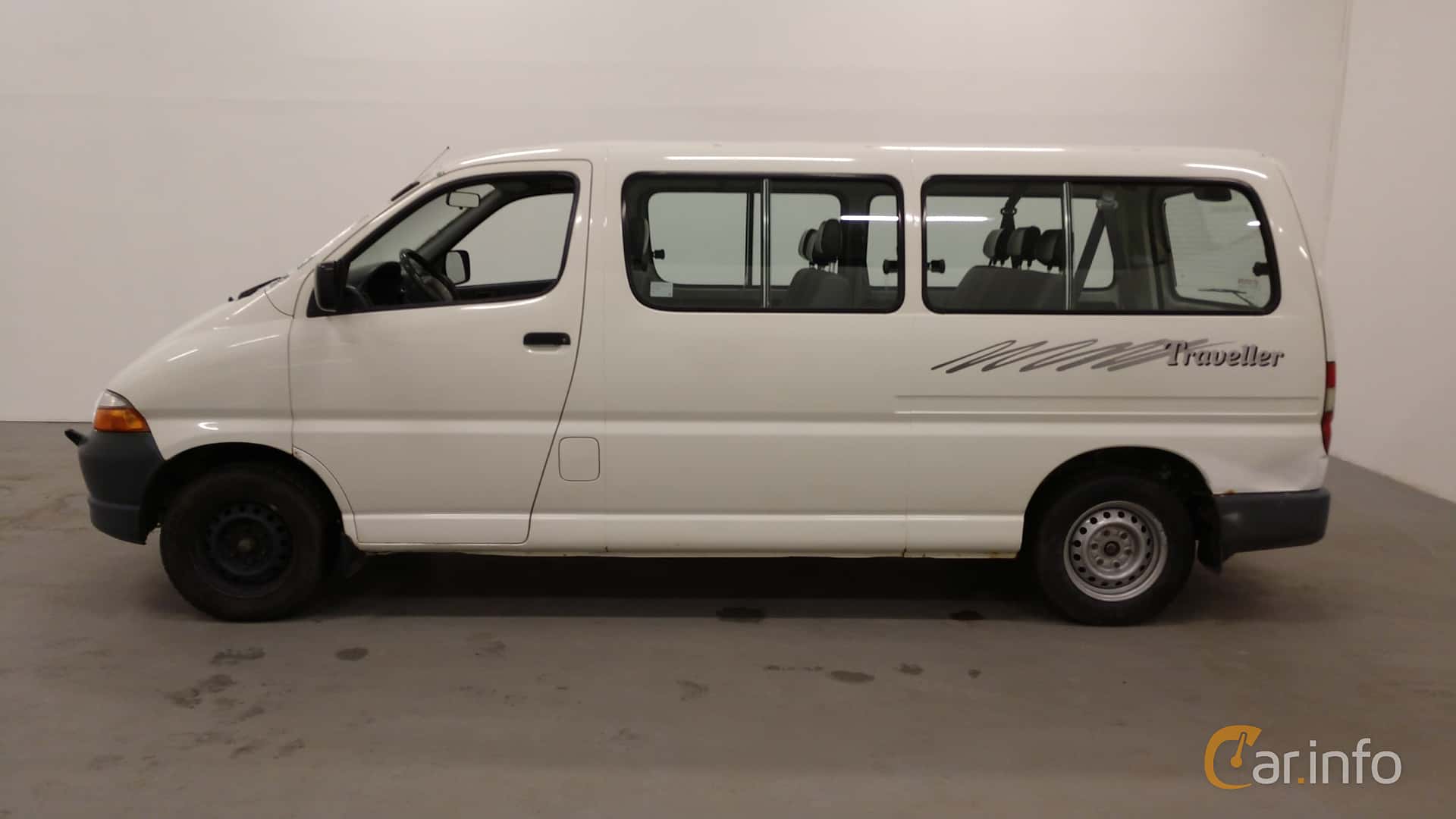 Toyota HiAce Minibus 2.4 Manual, 116hp, 1995